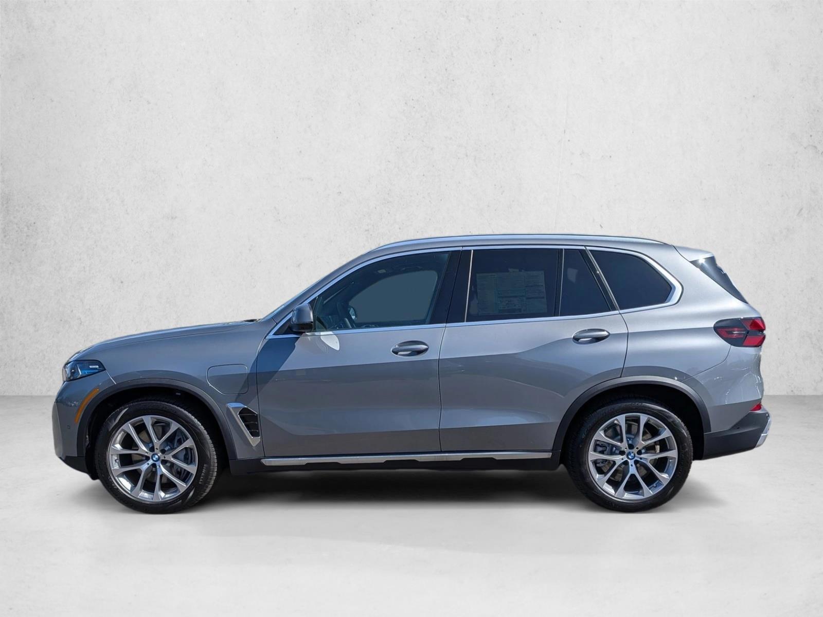Thumbnail: 2026 BMW X5 - 2