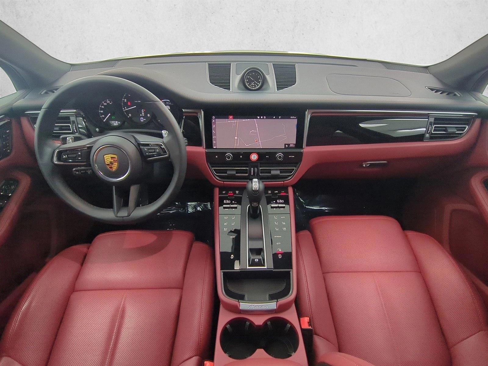 Thumbnail: 2026 Porsche Macan - 4