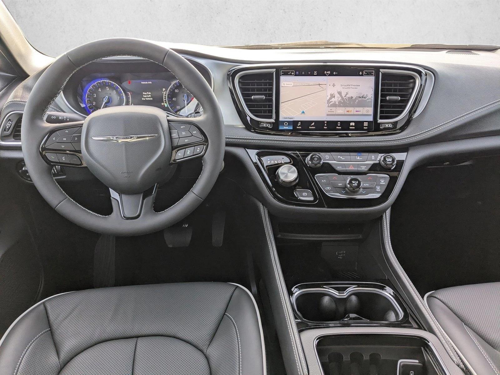 Thumbnail: 2026 Chrysler Pacifica - 3