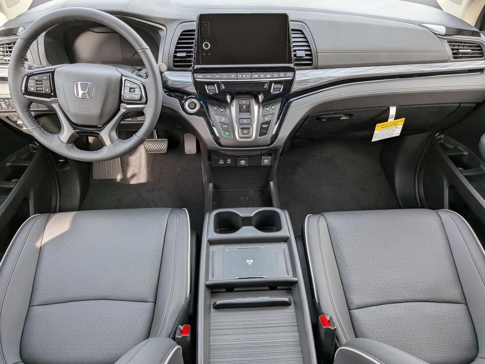 Thumbnail: 2026 Honda Odyssey - 3