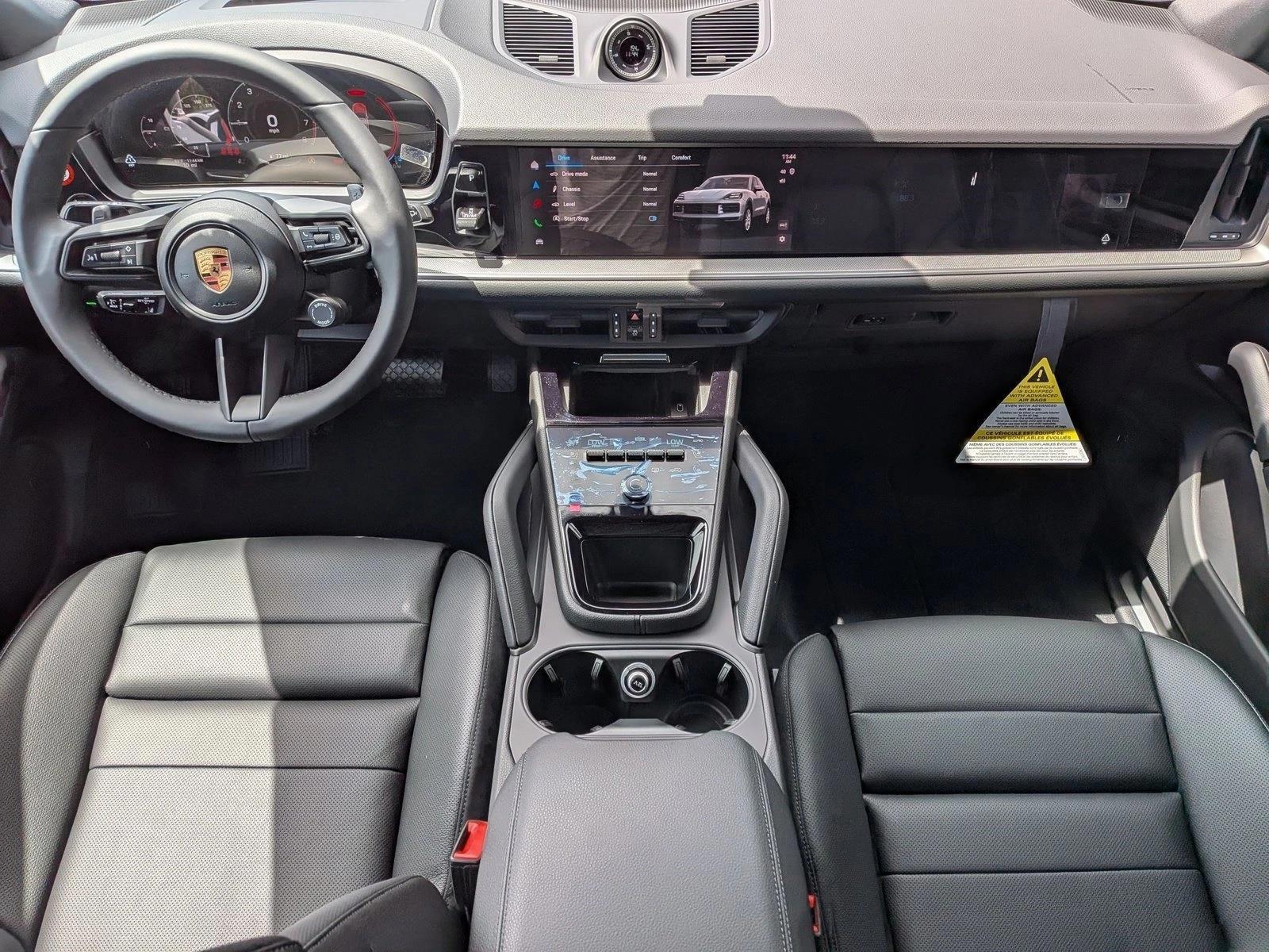 Thumbnail: 2026 Porsche Cayenne - 4
