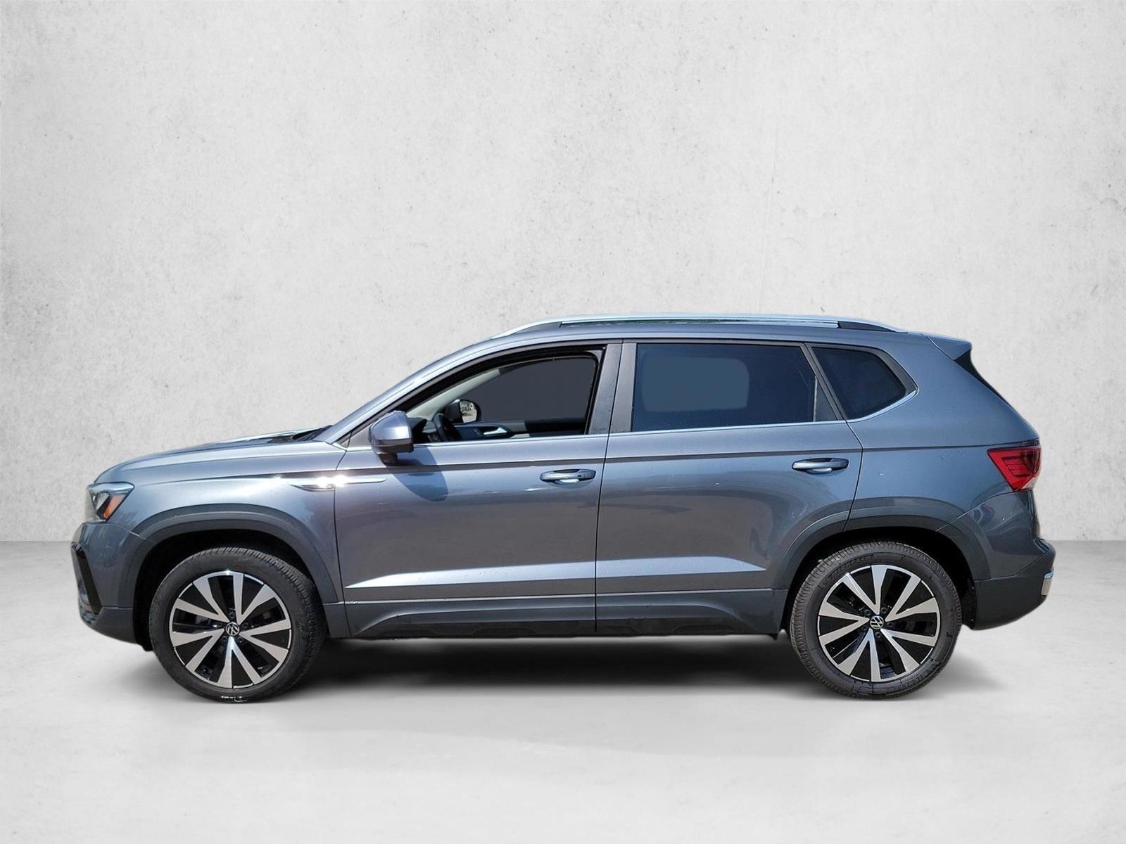 2023 Volkswagen Taos SE - Photo 8