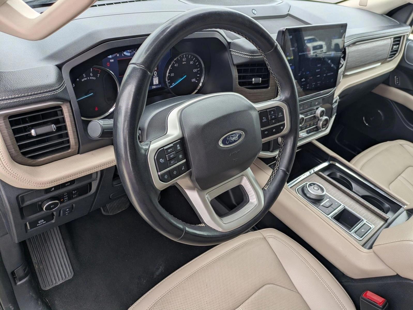 Thumbnail: 2024 Ford Expedition - 3