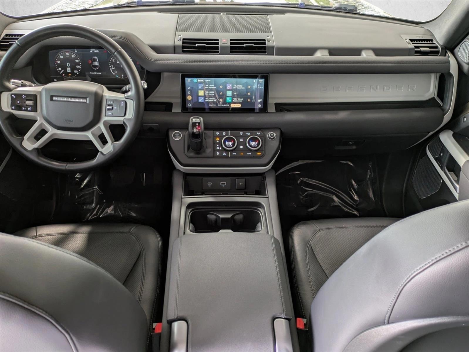 Thumbnail: 2022 Land Rover Defender - 3