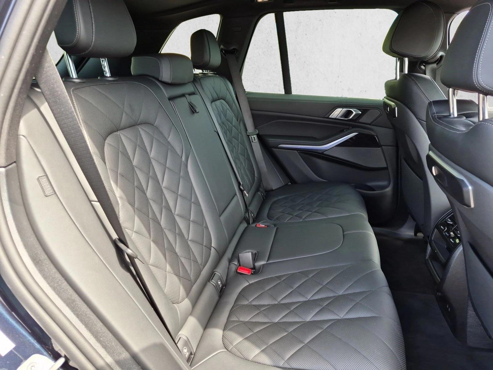 2026 BMW X5 40i - Photo 22