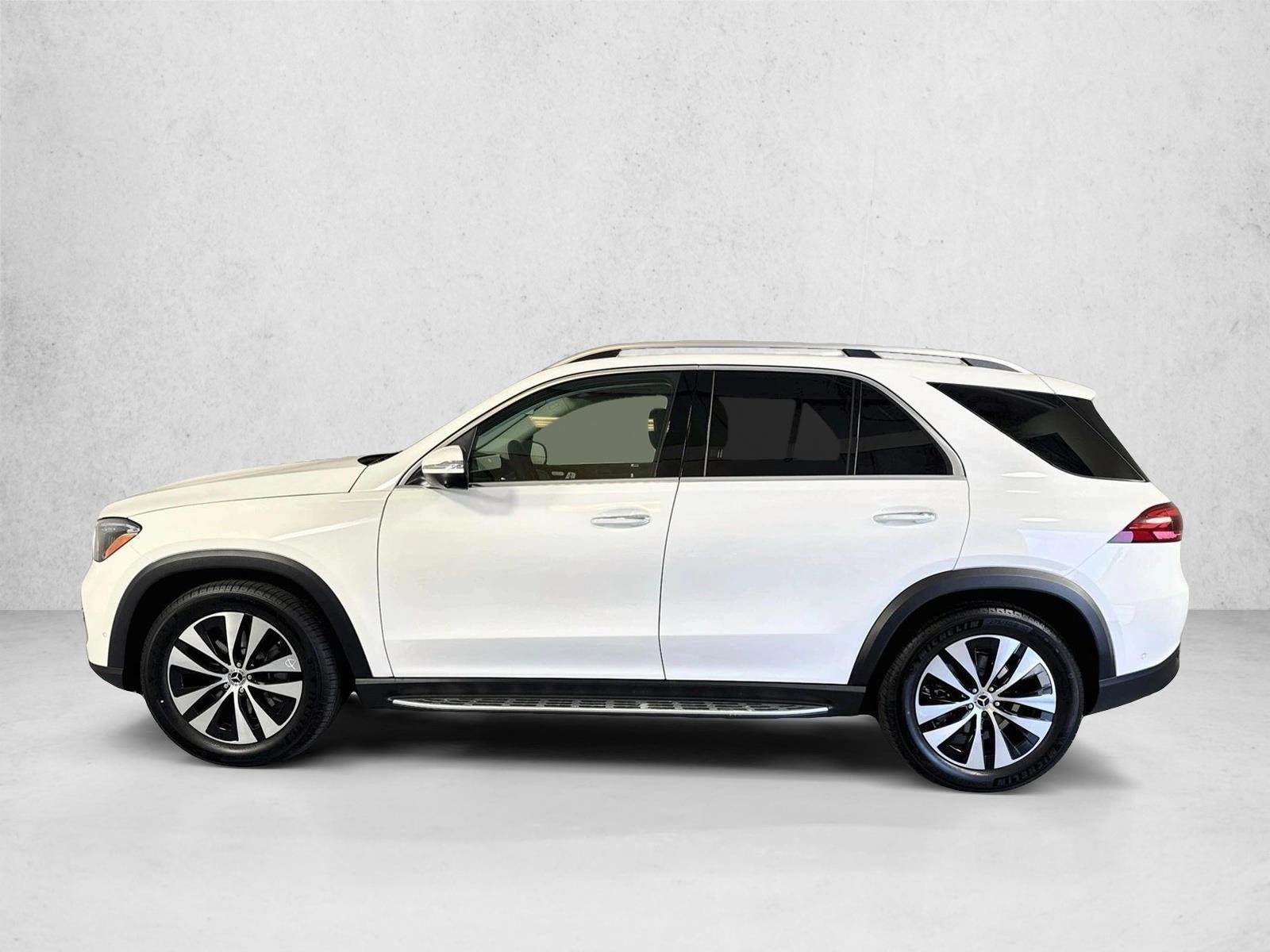 Thumbnail: 2026 Mercedes-Benz GLE - 2