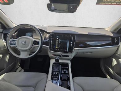 2017 Volvo S90
