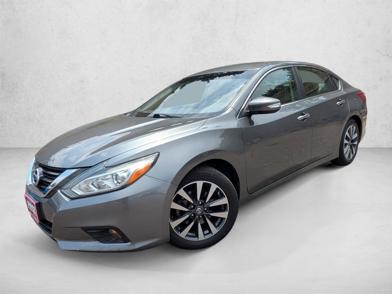 2017 Nissan Altima SL -
                  Golden, CO