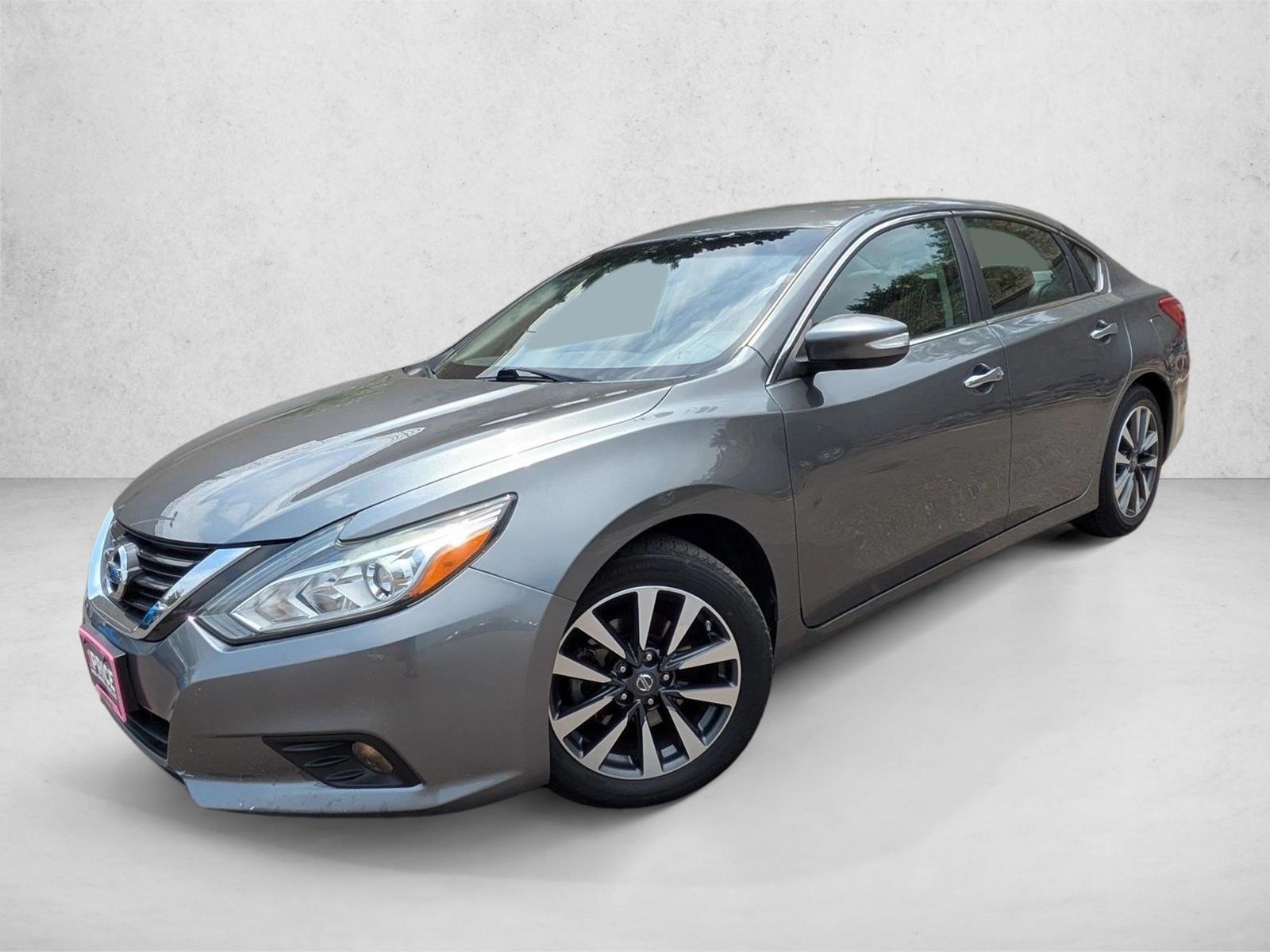 Thumbnail: 2017 Nissan Altima - 1