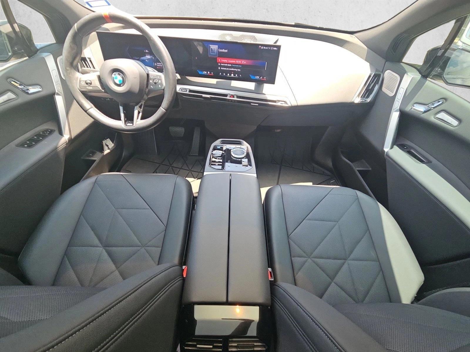 Thumbnail: 2025 BMW iX - 3