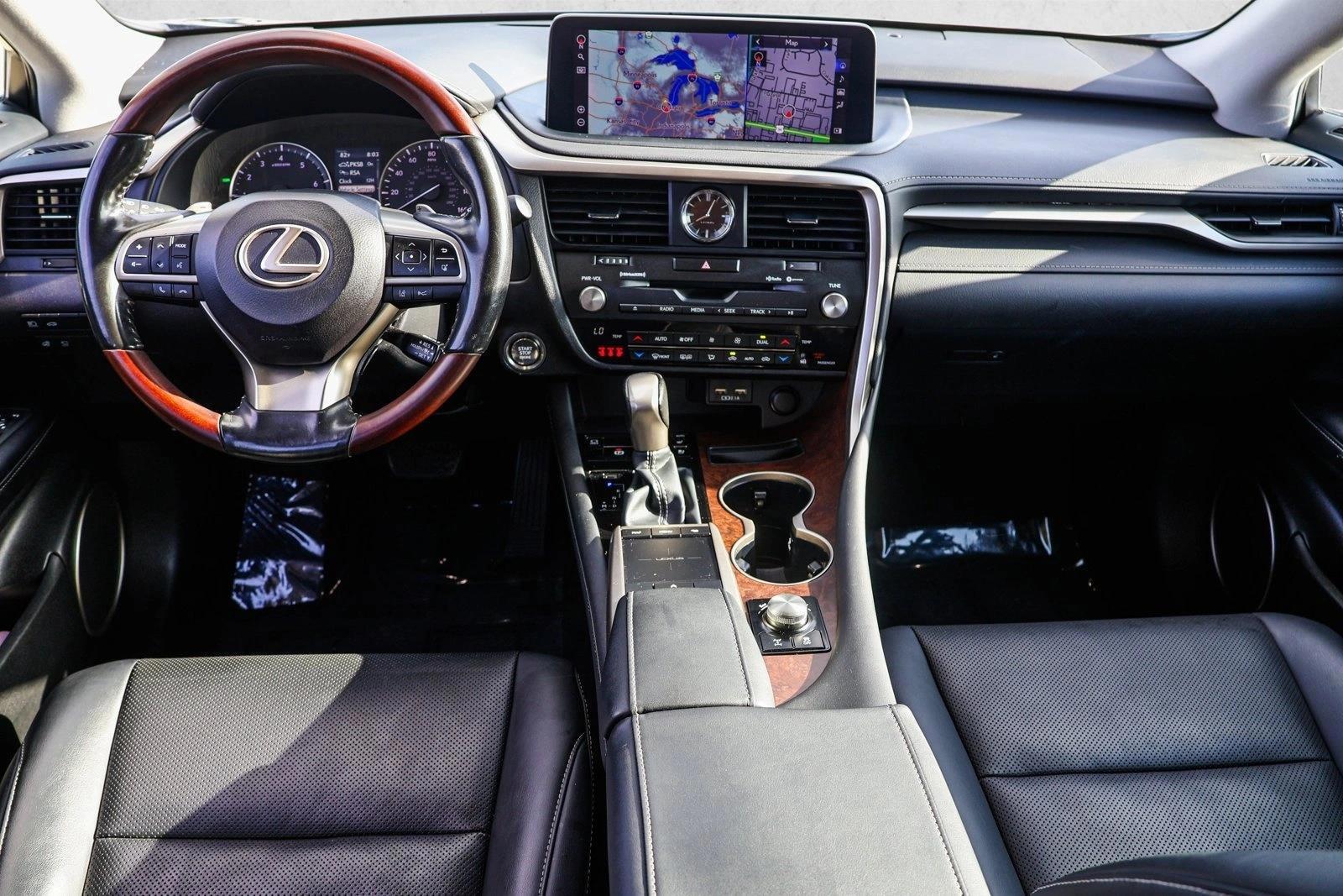 Thumbnail: 2020 Lexus RX - 4