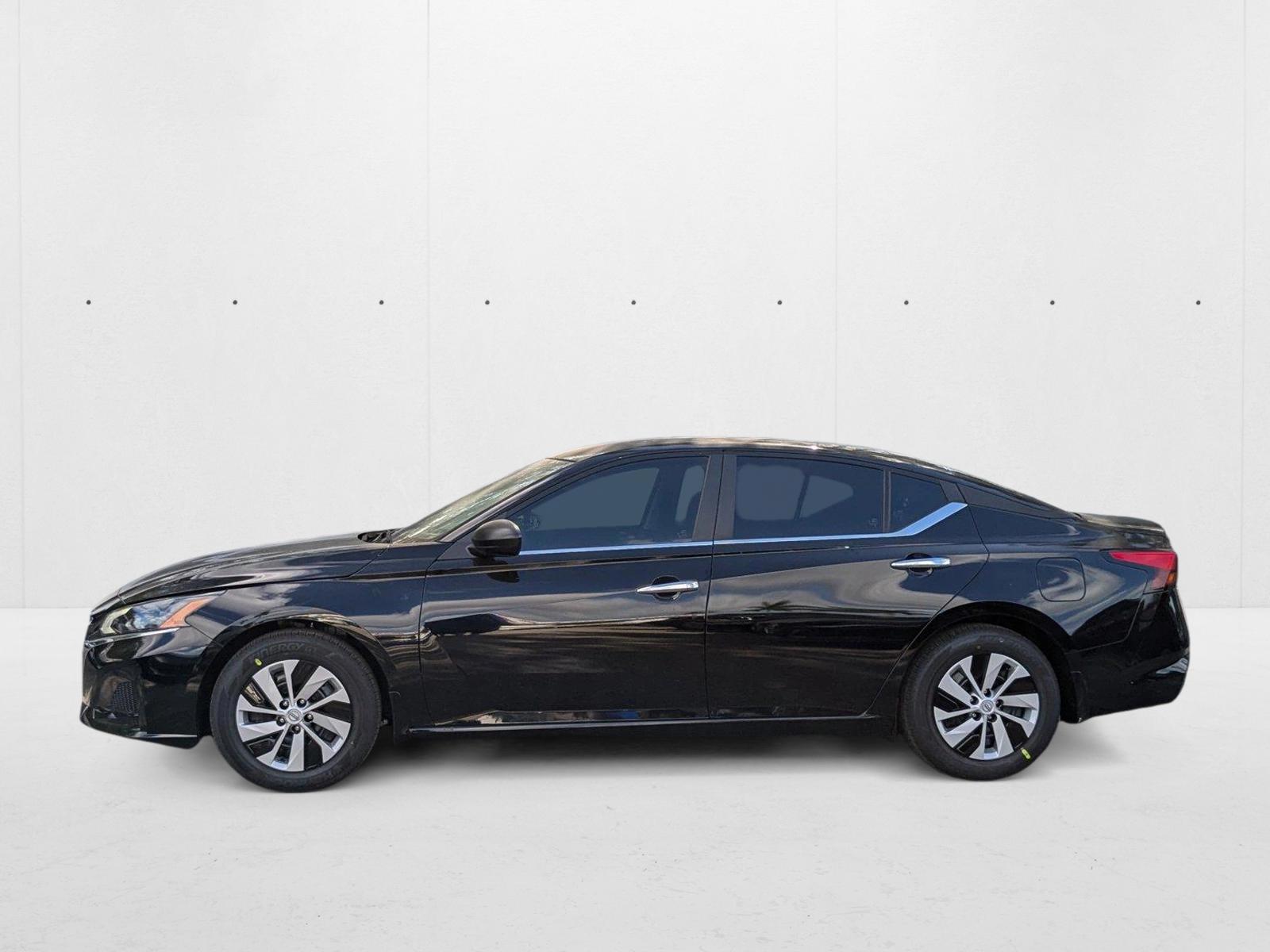 Thumbnail: 2025 Nissan Altima - 2