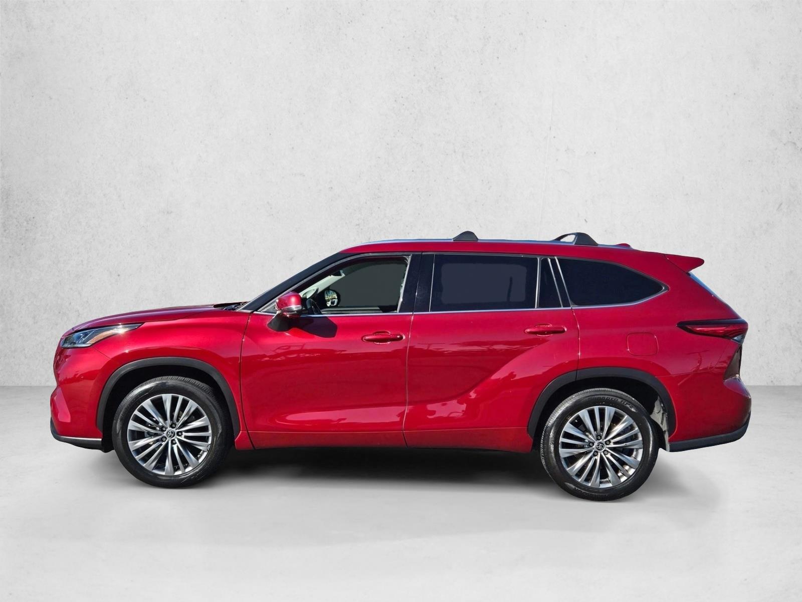 Thumbnail: 2020 Toyota Highlander - 2