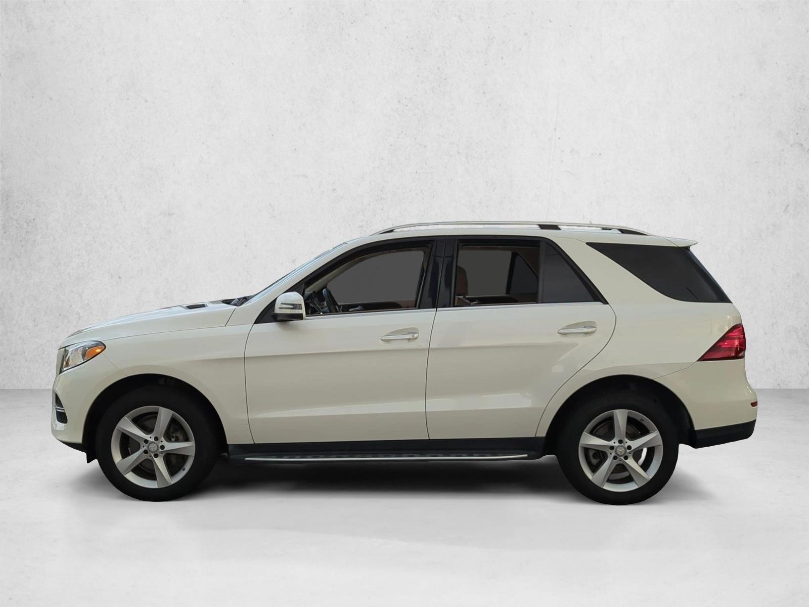 Thumbnail: 2017 Mercedes-Benz GLE - 2
