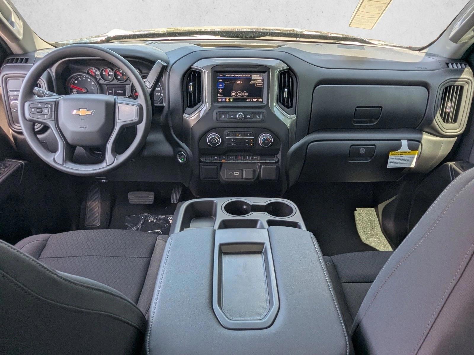 Thumbnail: 2026 Chevrolet Silverado 1500 - 3