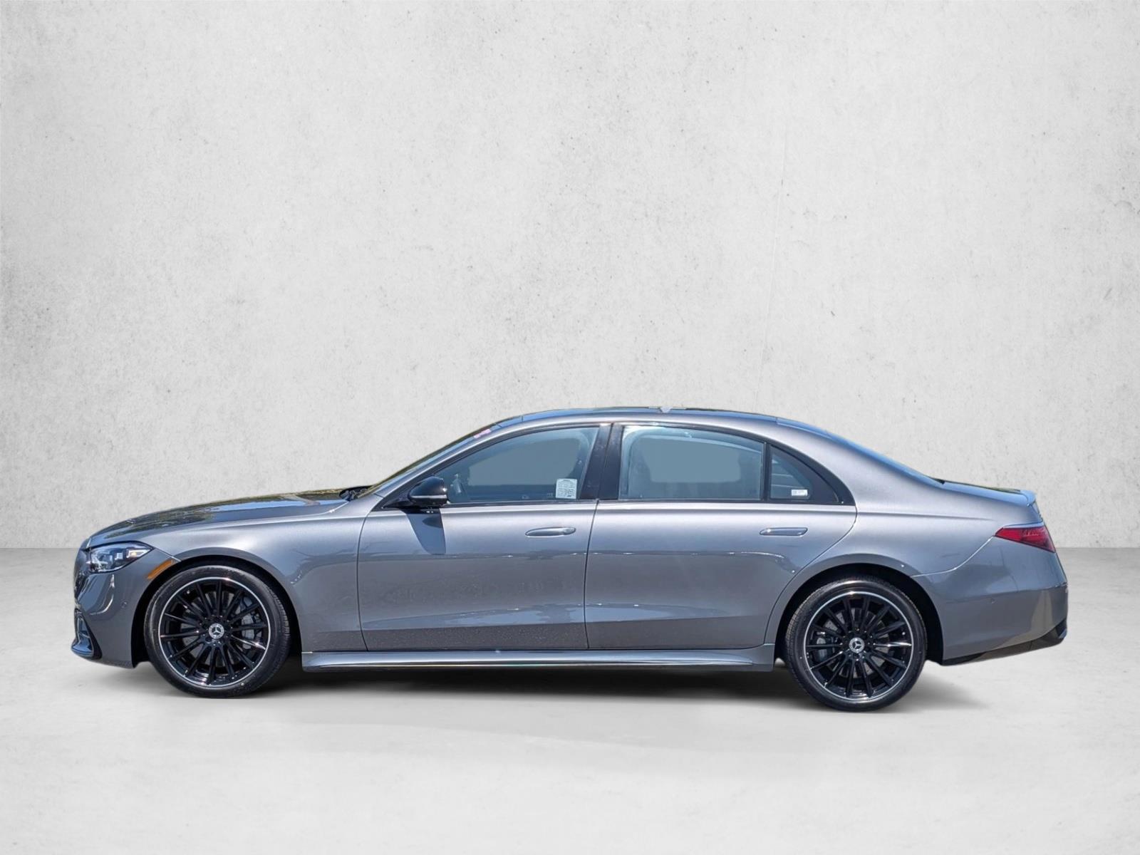 Thumbnail: 2023 Mercedes-Benz S-Class - 2