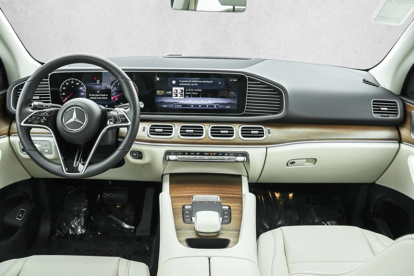 Thumbnail: 2026 Mercedes-Benz GLE - 4