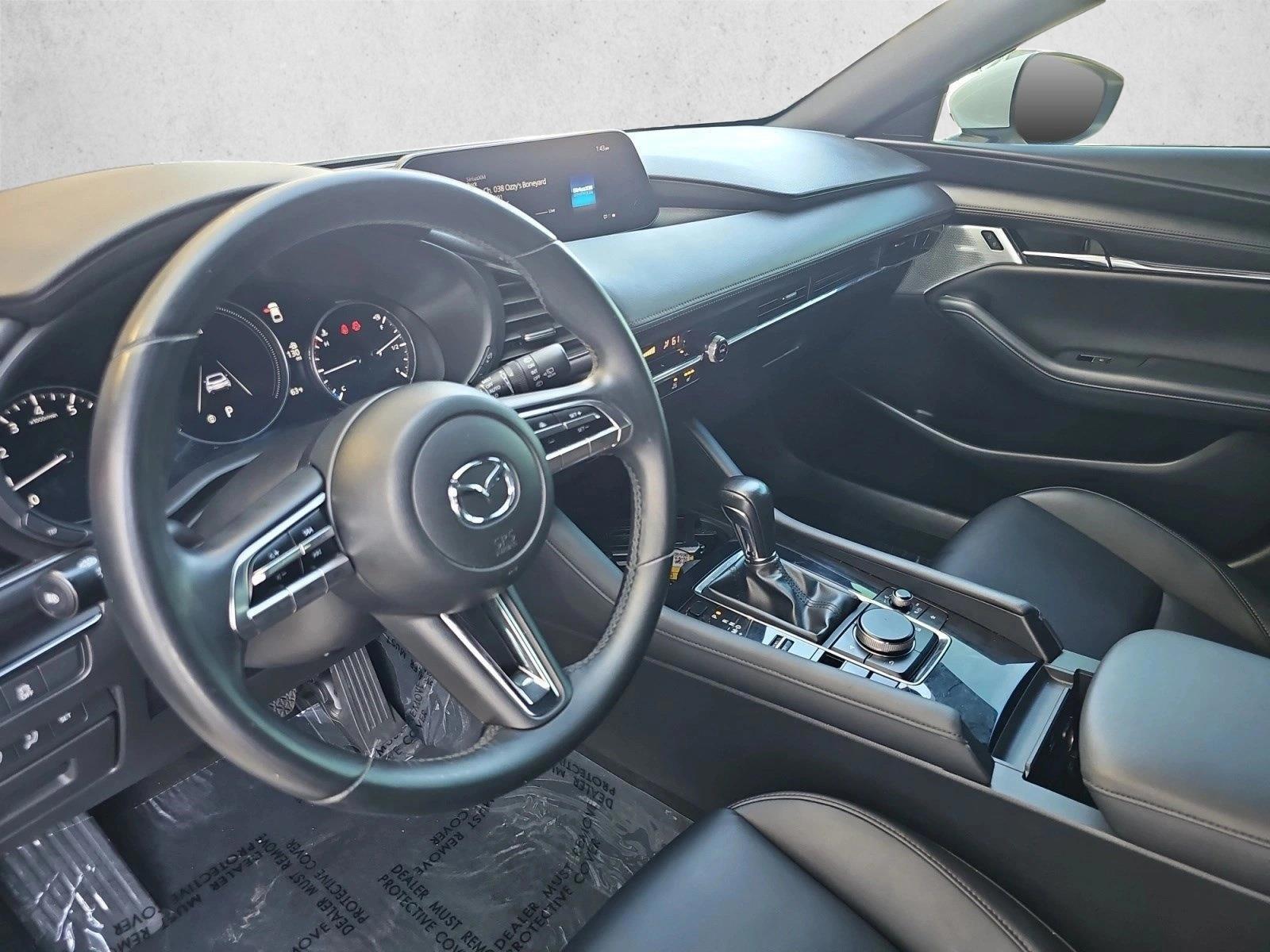 Thumbnail: 2020 Mazda Mazda3 - 3