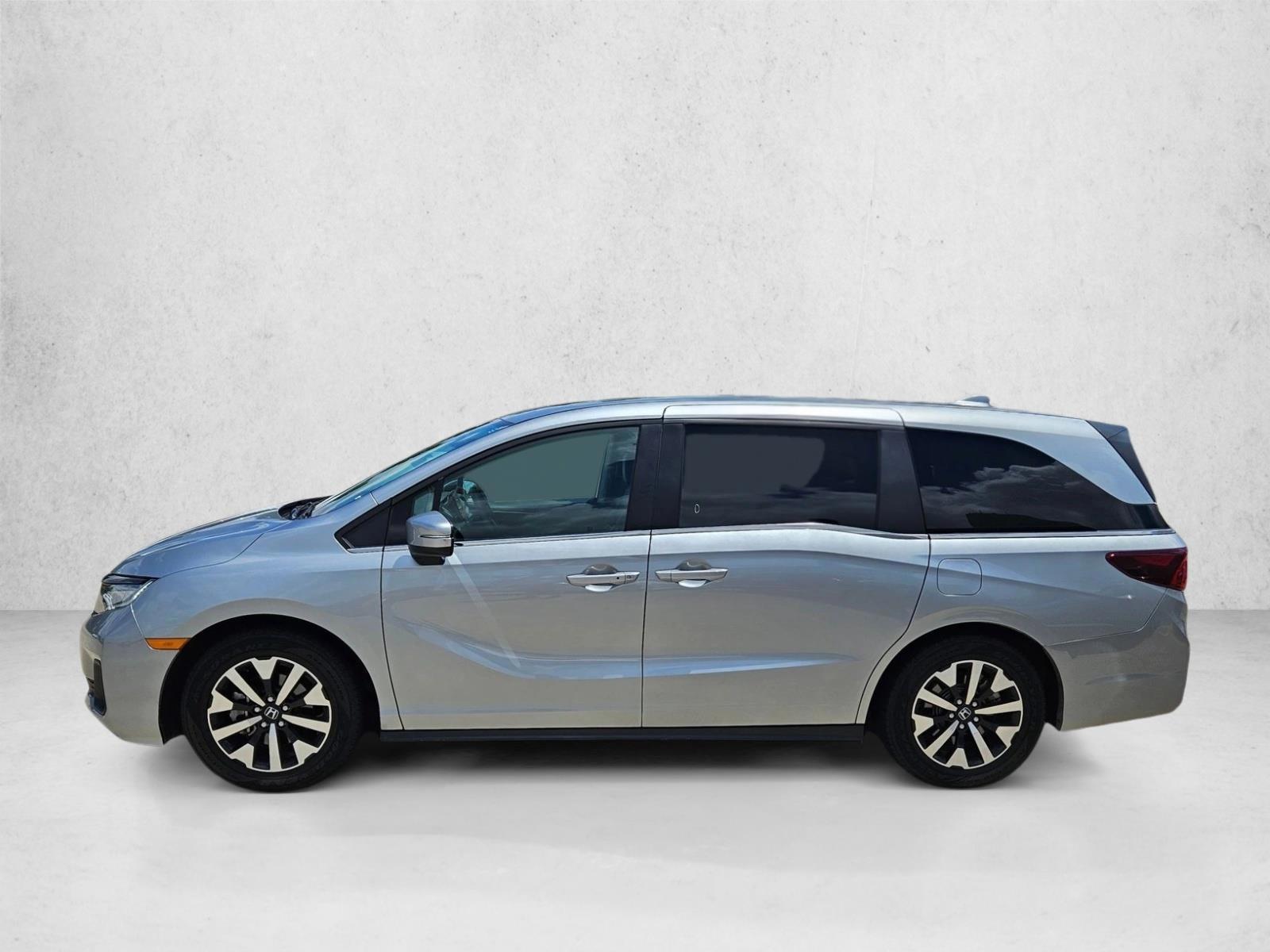 Thumbnail: 2025 Honda Odyssey - 2
