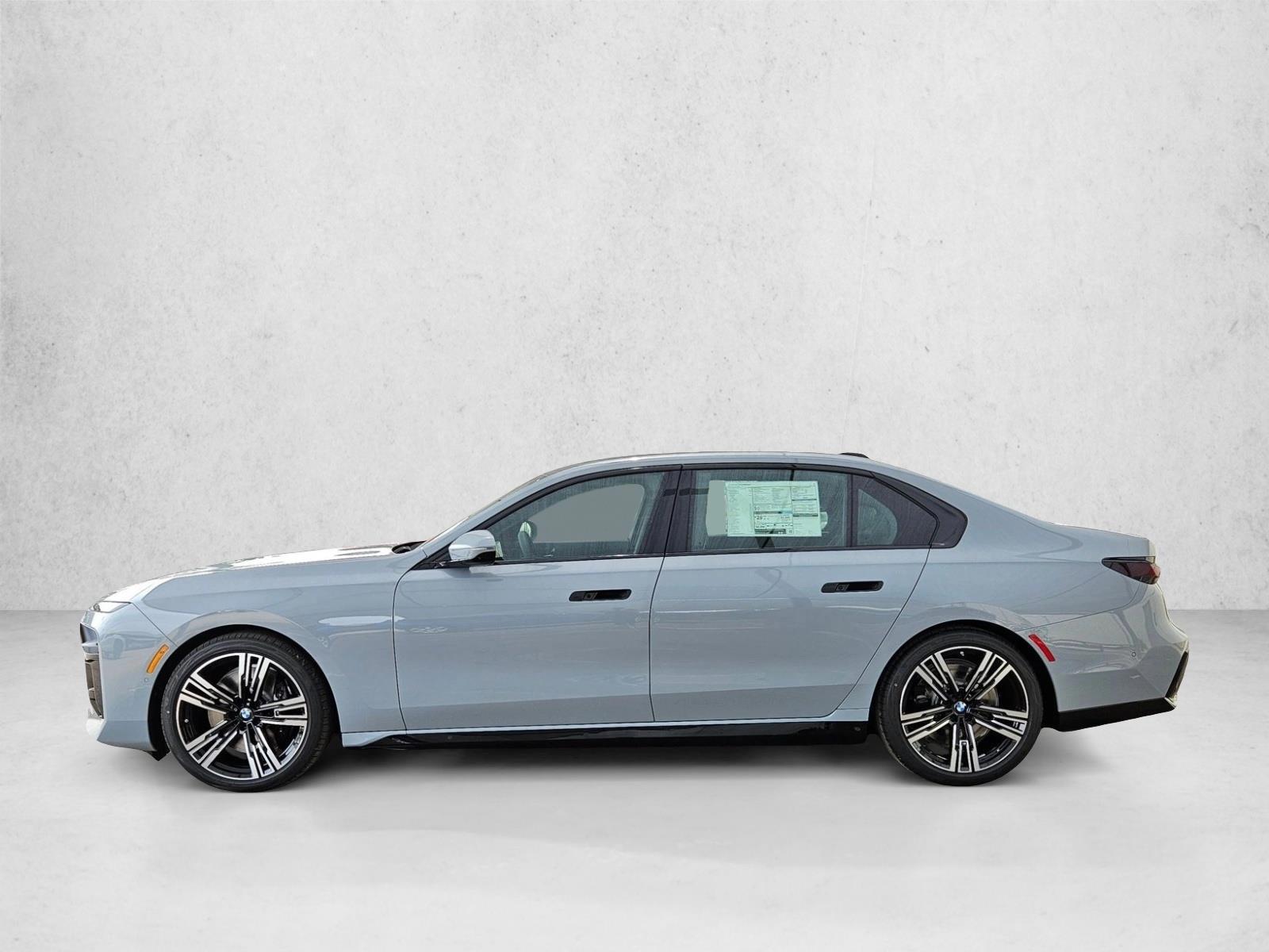 Thumbnail: 2026 BMW 7 Series - 2