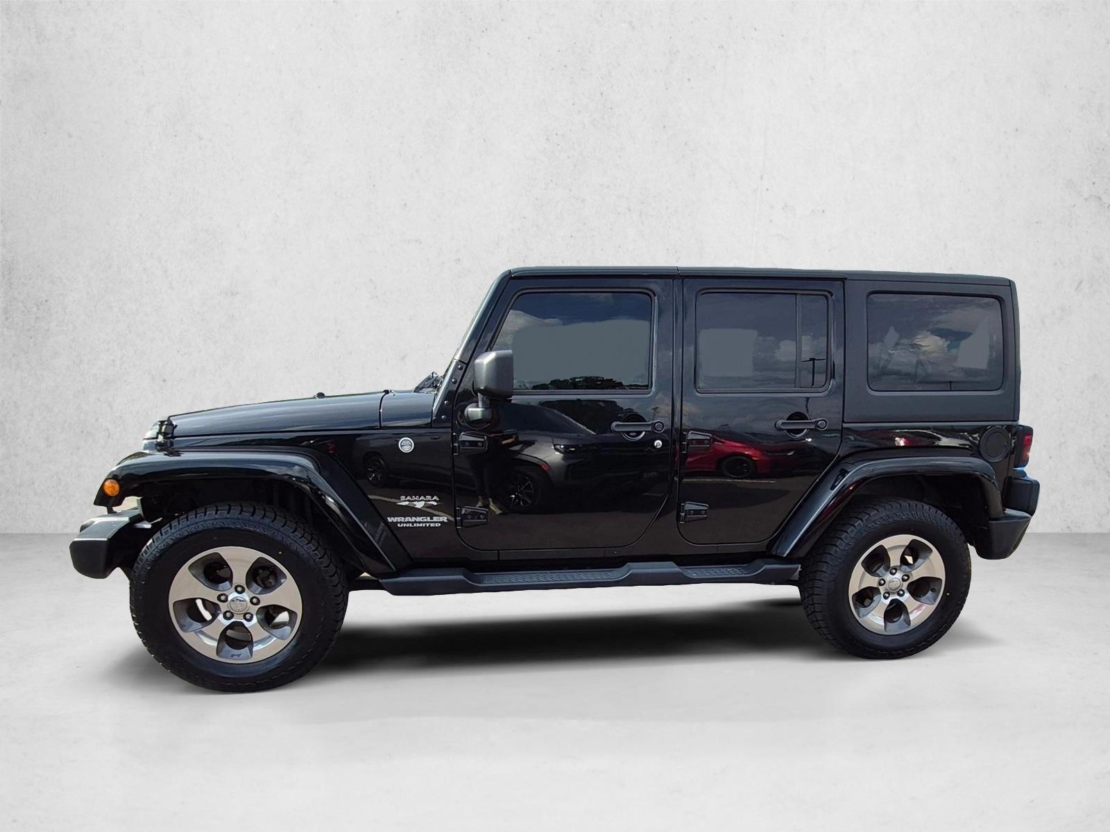 Thumbnail: 2017 Jeep Wrangler - 3