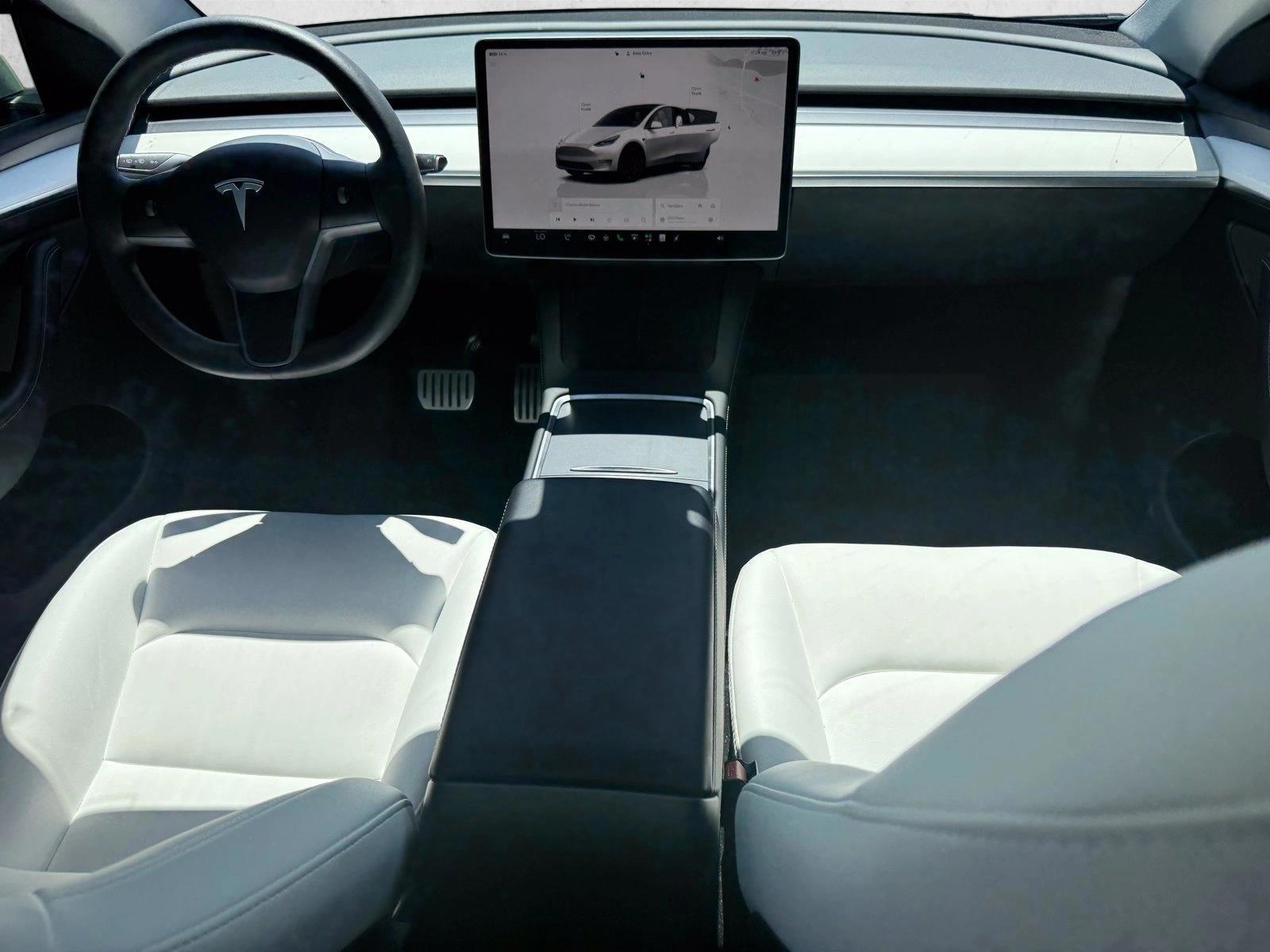 Thumbnail: 2023 Tesla Model Y - 3