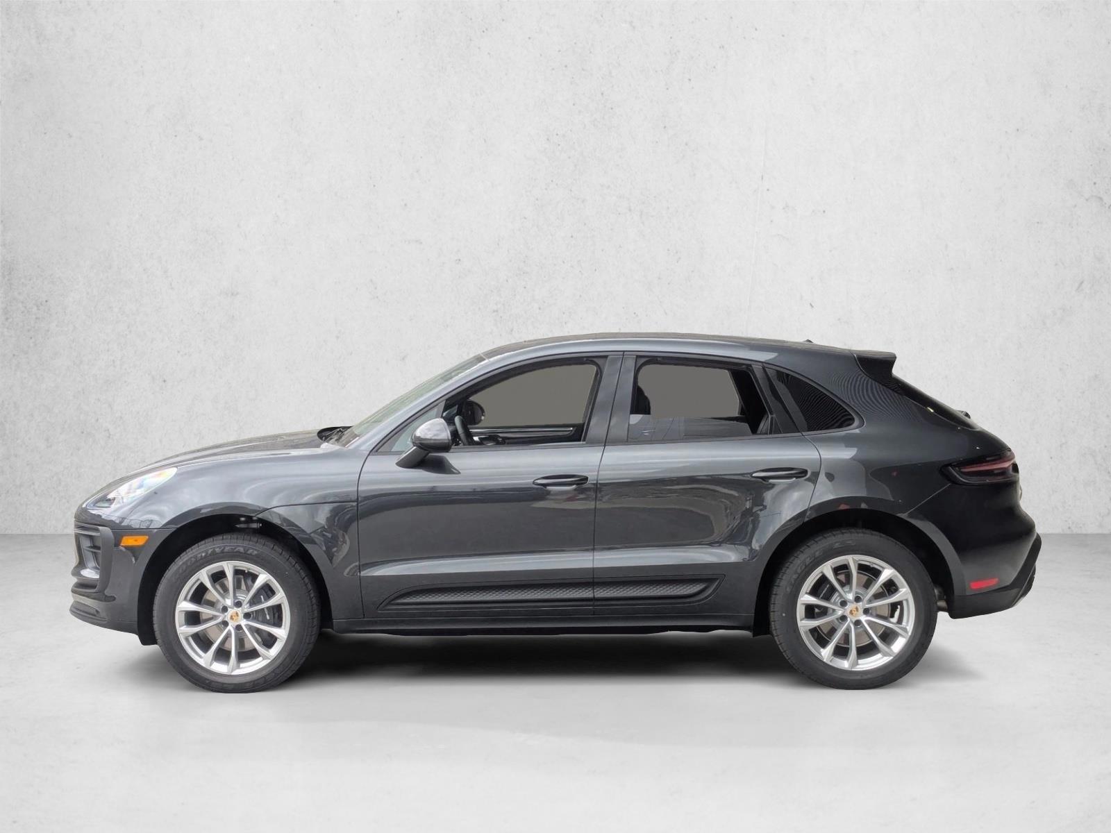 Thumbnail: 2026 Porsche Macan - 2