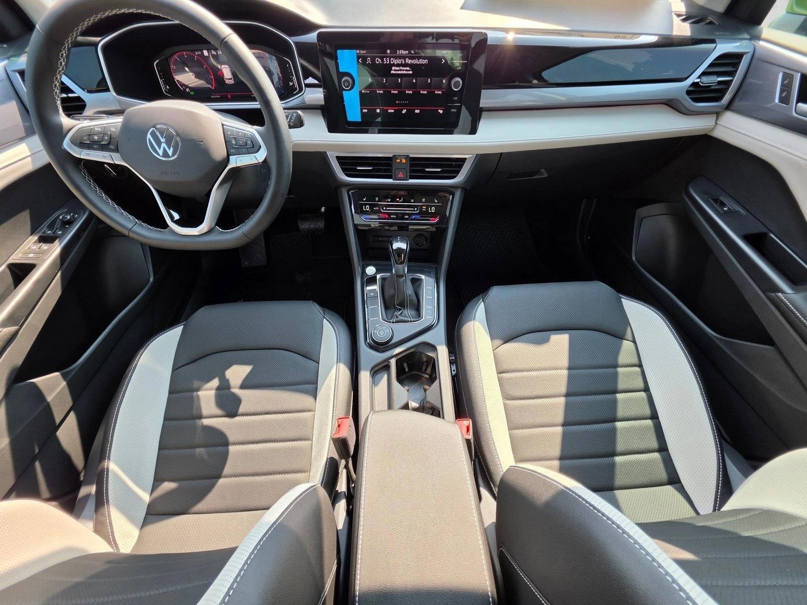 Thumbnail: 2026 Volkswagen Taos - 4