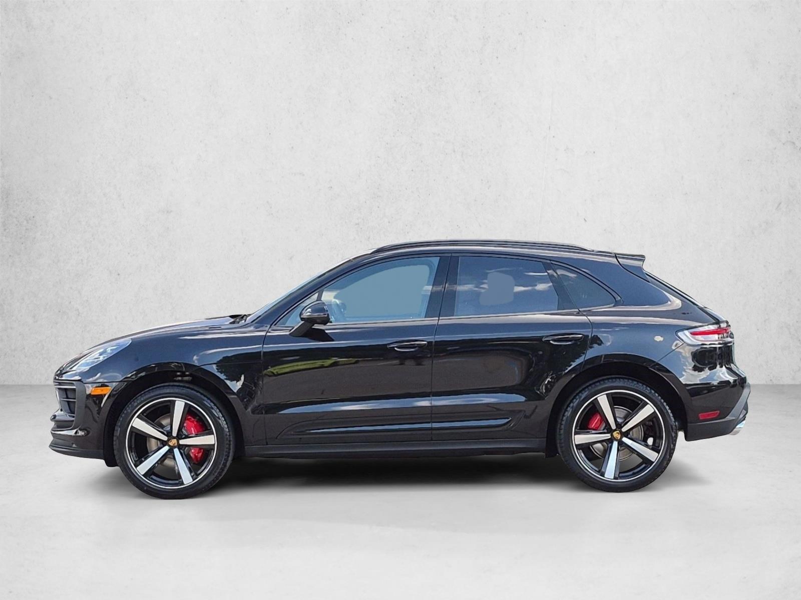 Thumbnail: 2026 Porsche Macan - 2