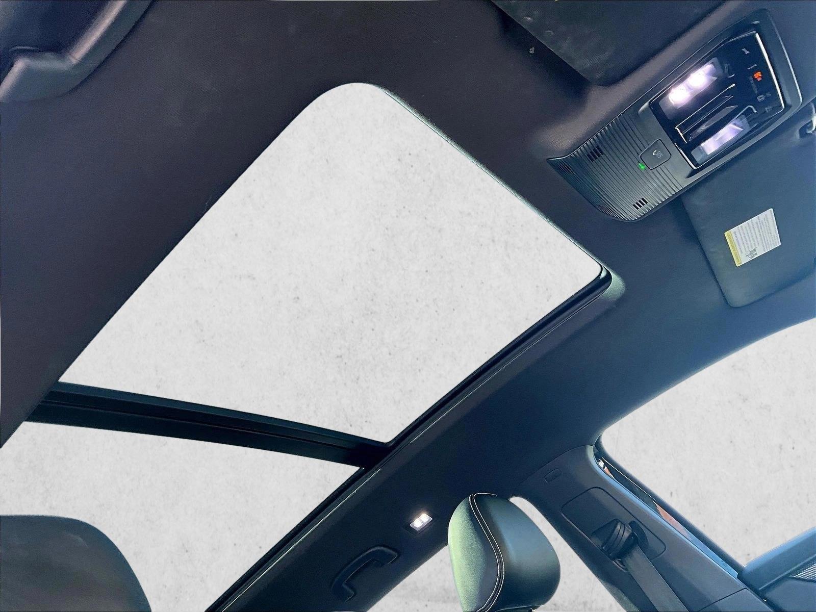2024 Volkswagen Atlas Cross Sport SEL R-LINE - Photo 16