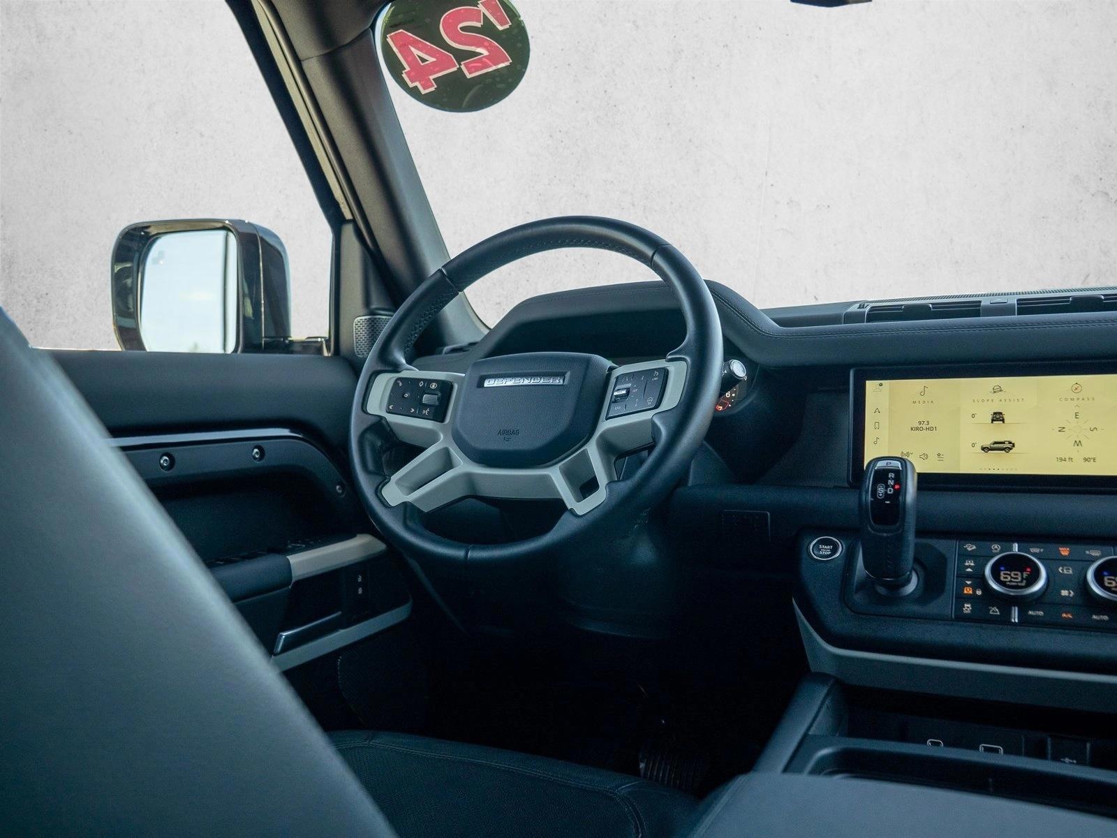 Thumbnail: 2024 Land Rover Defender - 4