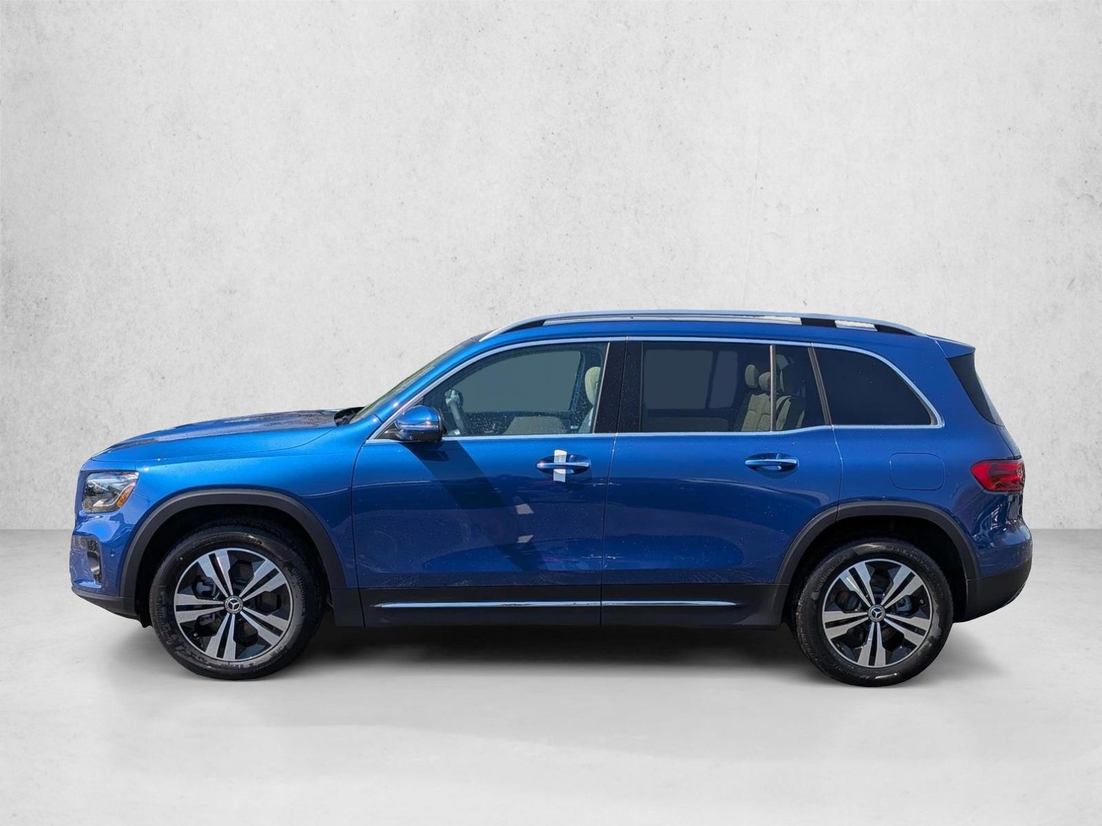 Thumbnail: 2026 Mercedes-Benz GLB - 2