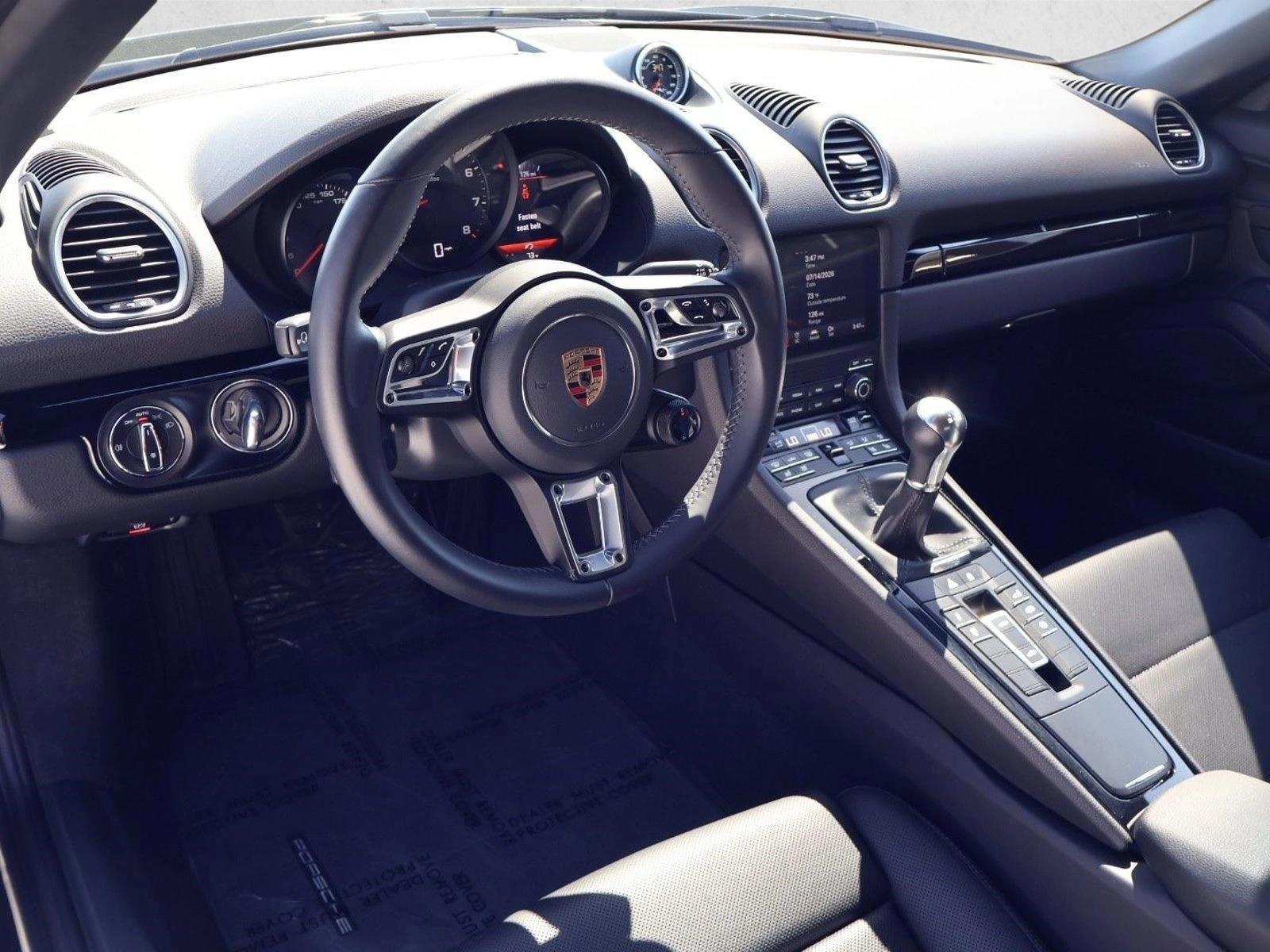 Thumbnail: 2024 Porsche 718 Boxster - 4