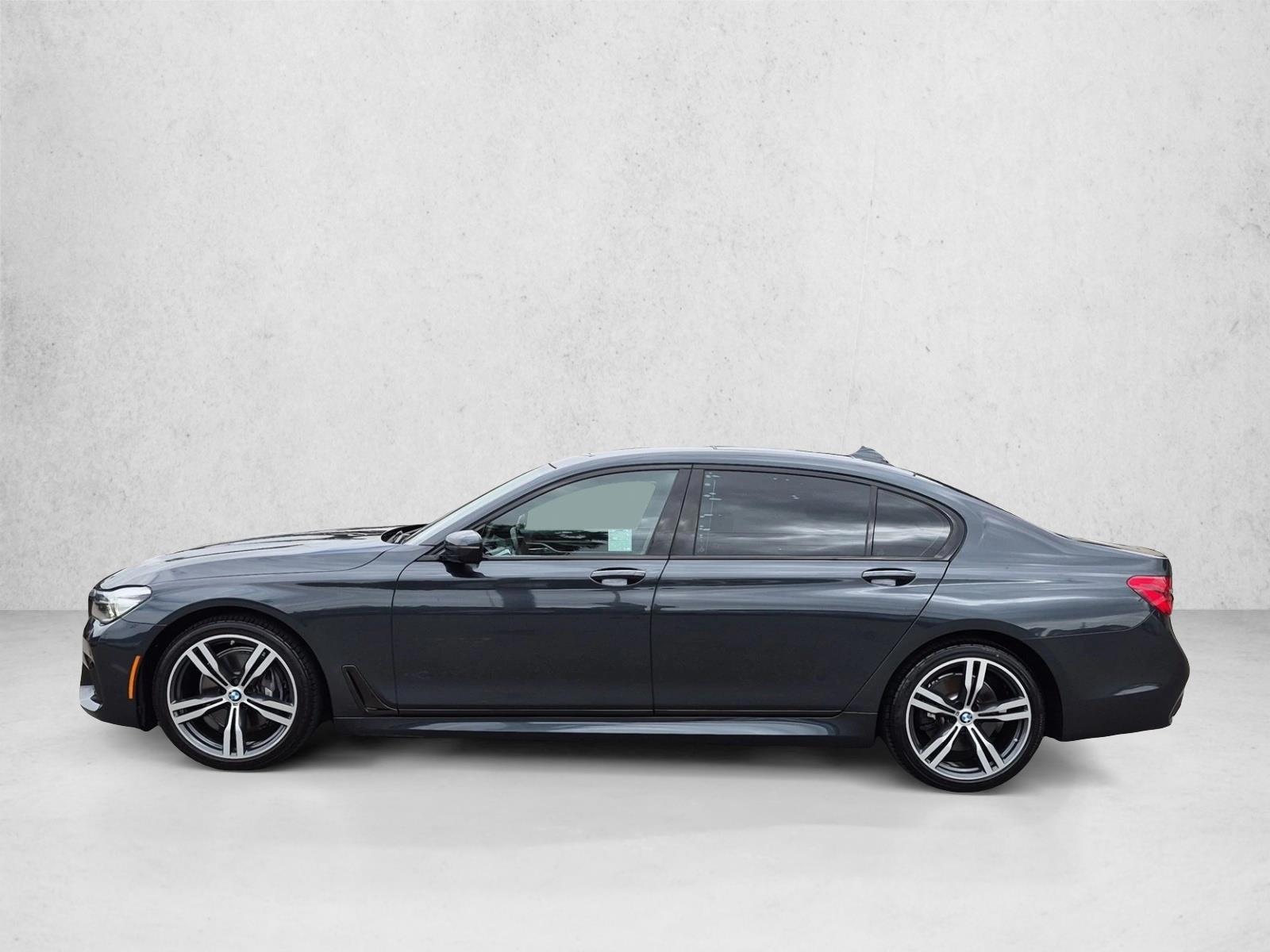 Thumbnail: 2016 BMW 7 Series - 2