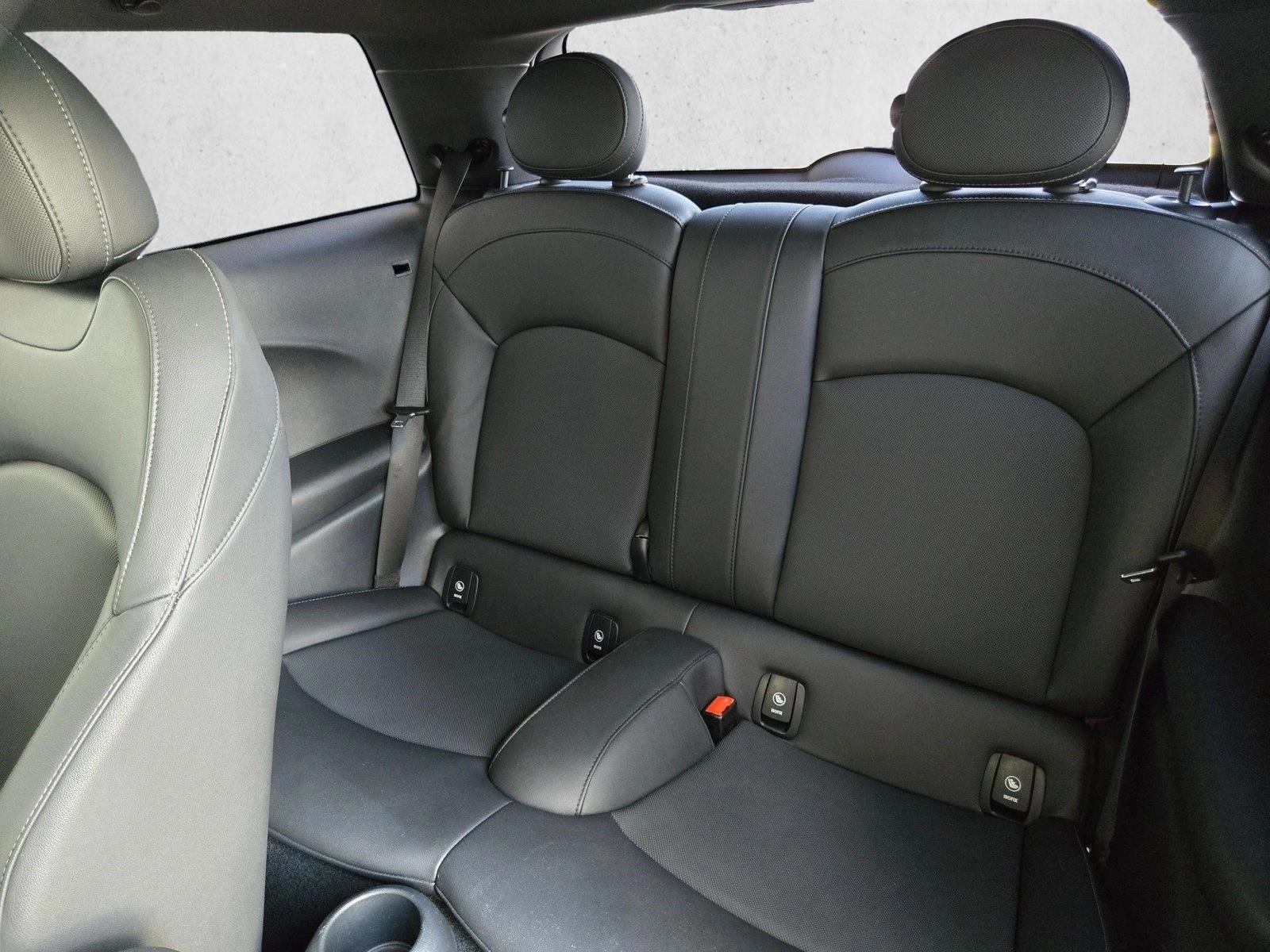 2023 MINI 3 Door S - Photo 17
