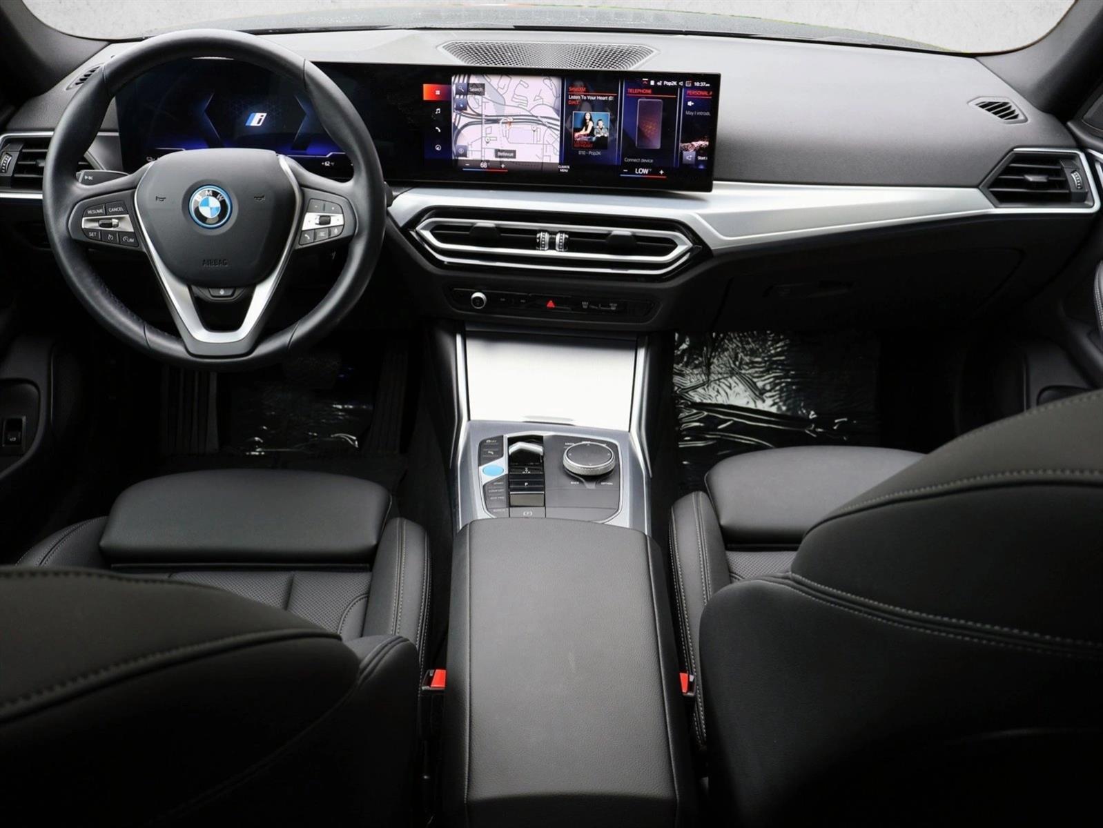 Thumbnail: 2023 BMW i4 - 4