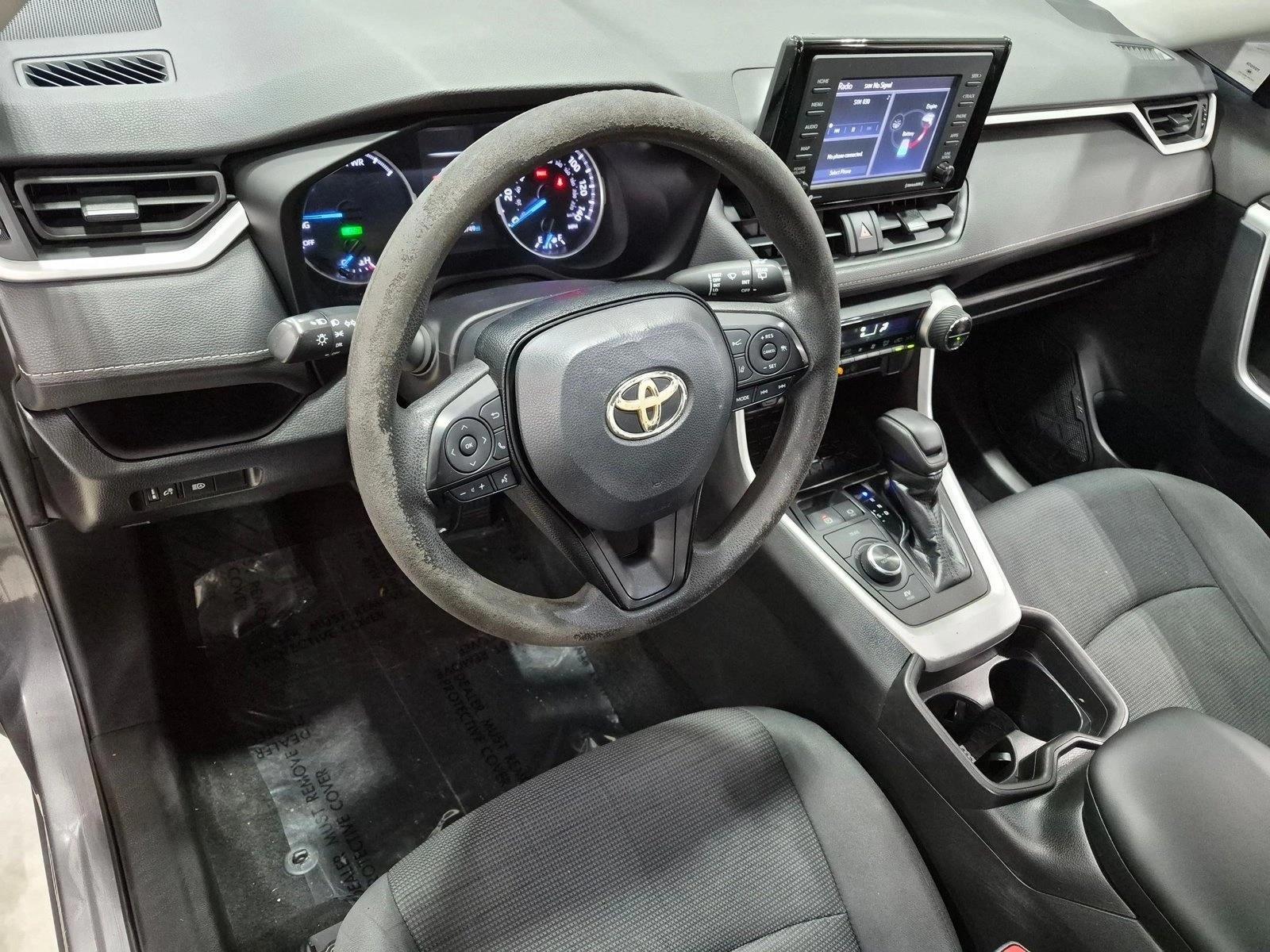 Thumbnail: 2020 Toyota RAV4 - 3