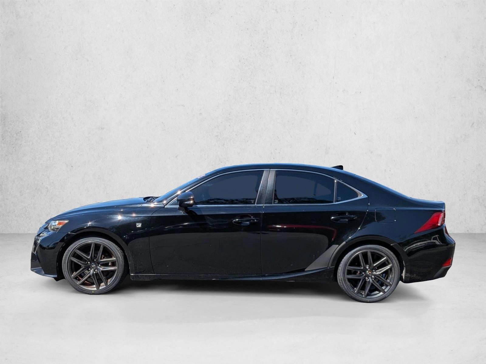 Thumbnail: 2015 Lexus IS - 2