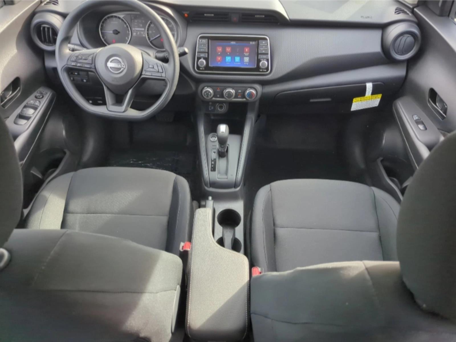 Thumbnail: 2025 Nissan Kicks - 3