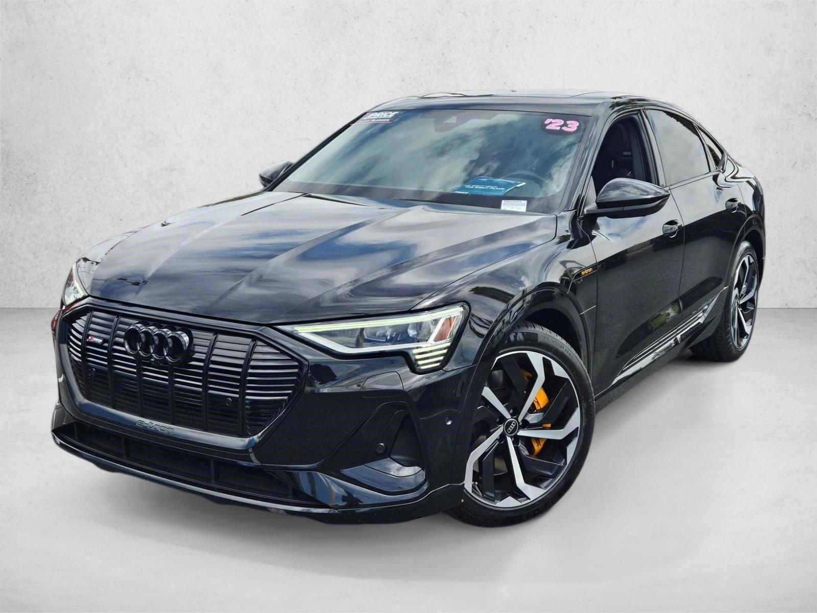 Thumbnail: 2023 Audi e-tron - 1