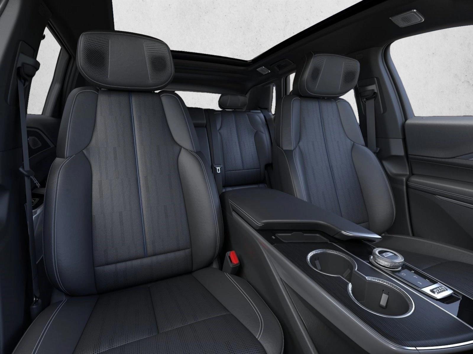 2026 Cadillac LYRIQ Premium Sport - Photo 16