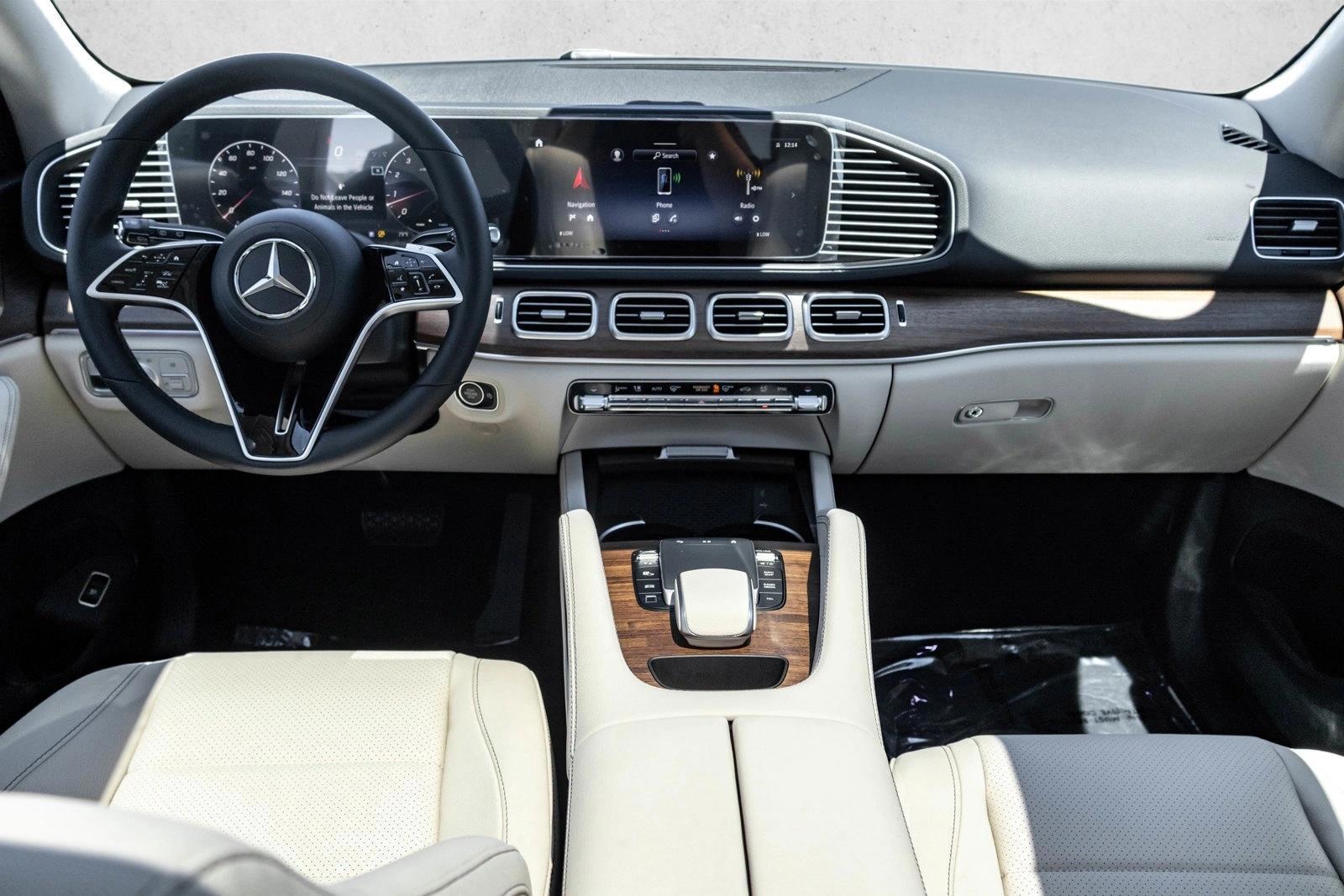 Thumbnail: 2026 Mercedes-Benz GLE - 4