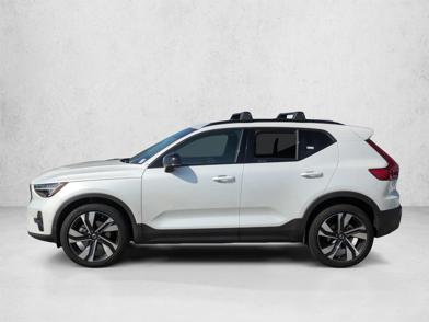 2026 Volvo XC40