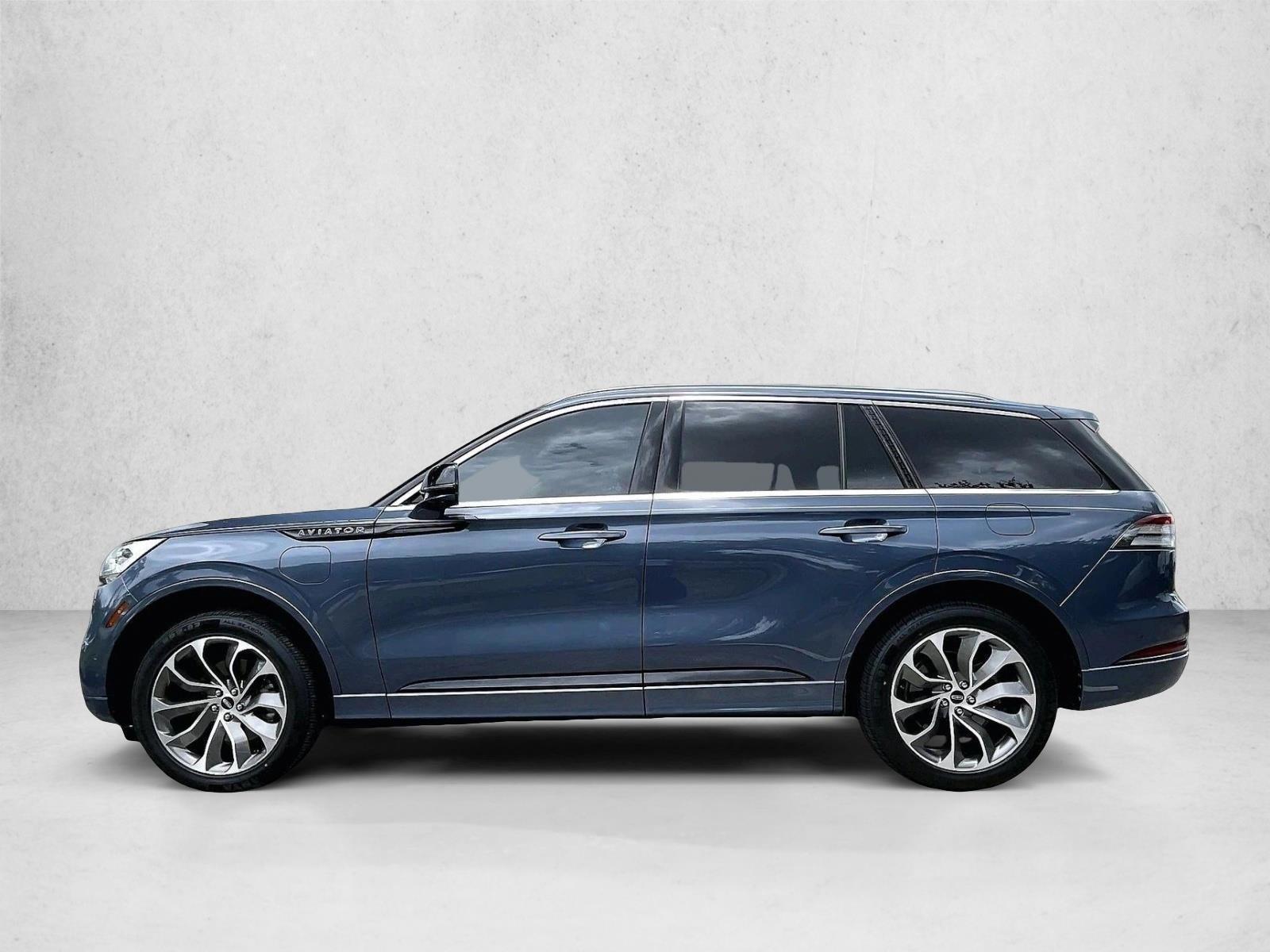 Thumbnail: 2021 Lincoln Aviator - 2