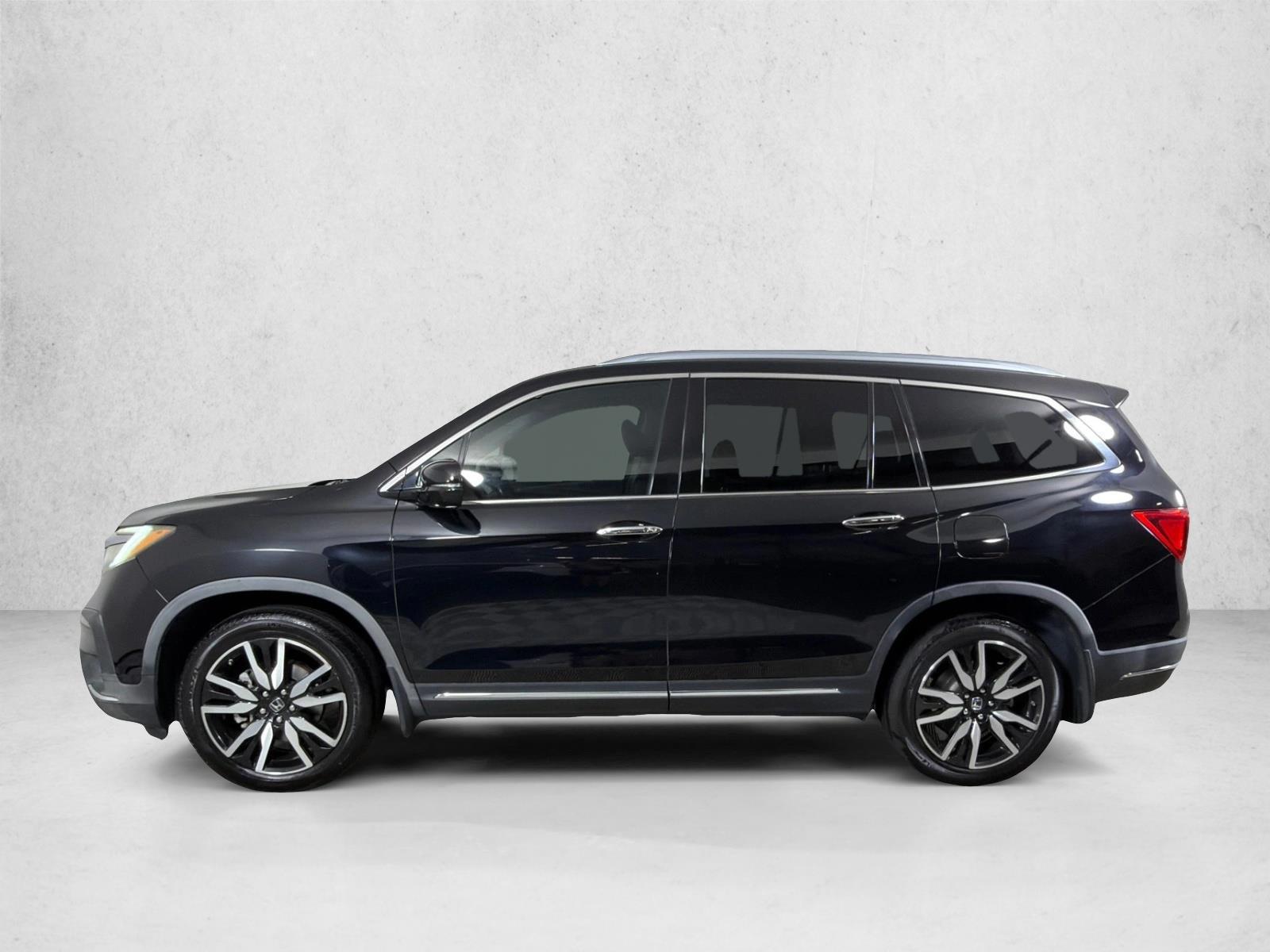 Thumbnail: 2019 Honda Pilot - 2