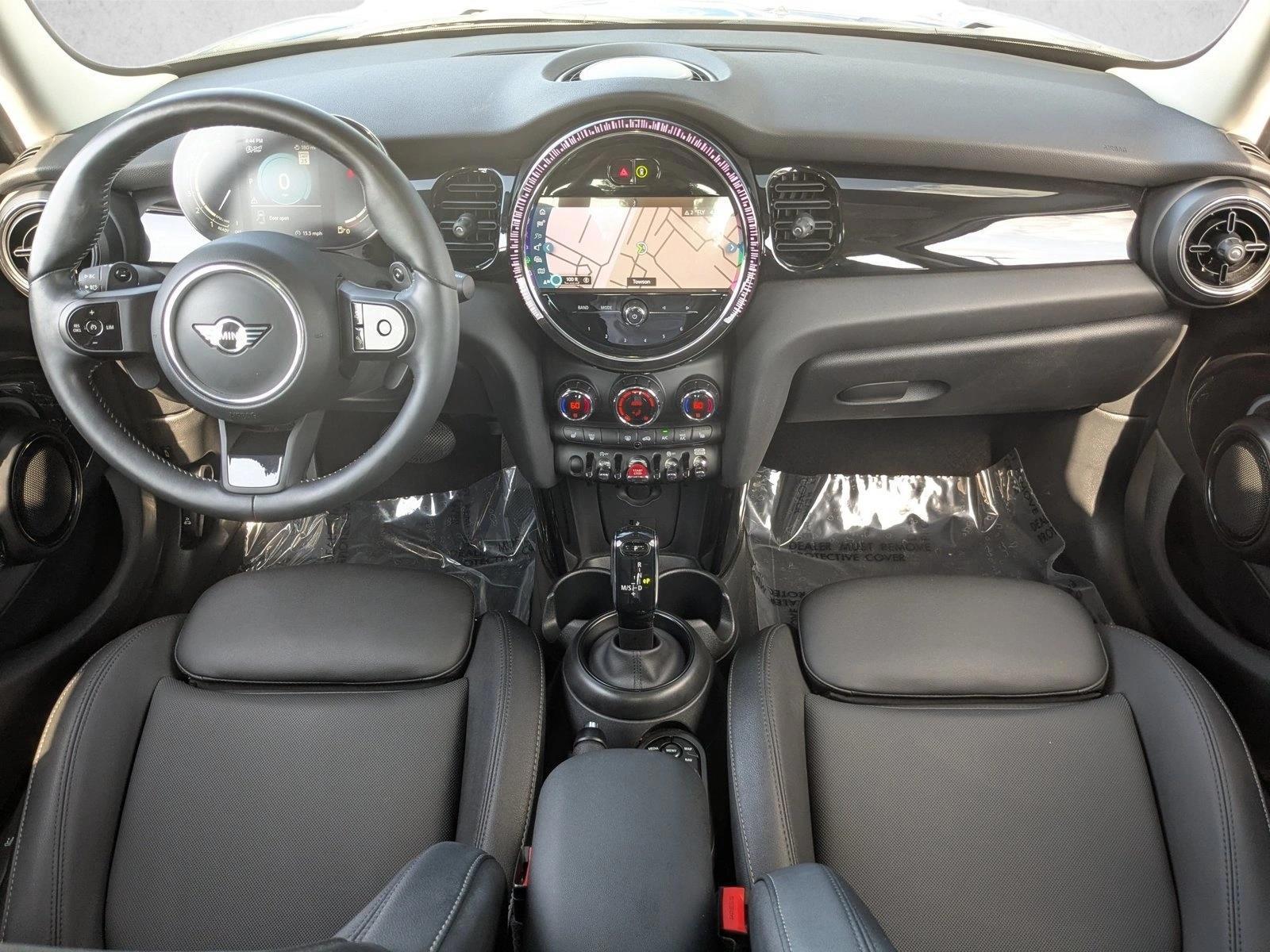 Thumbnail: 2024 MINI Cooper Hardtop - 3