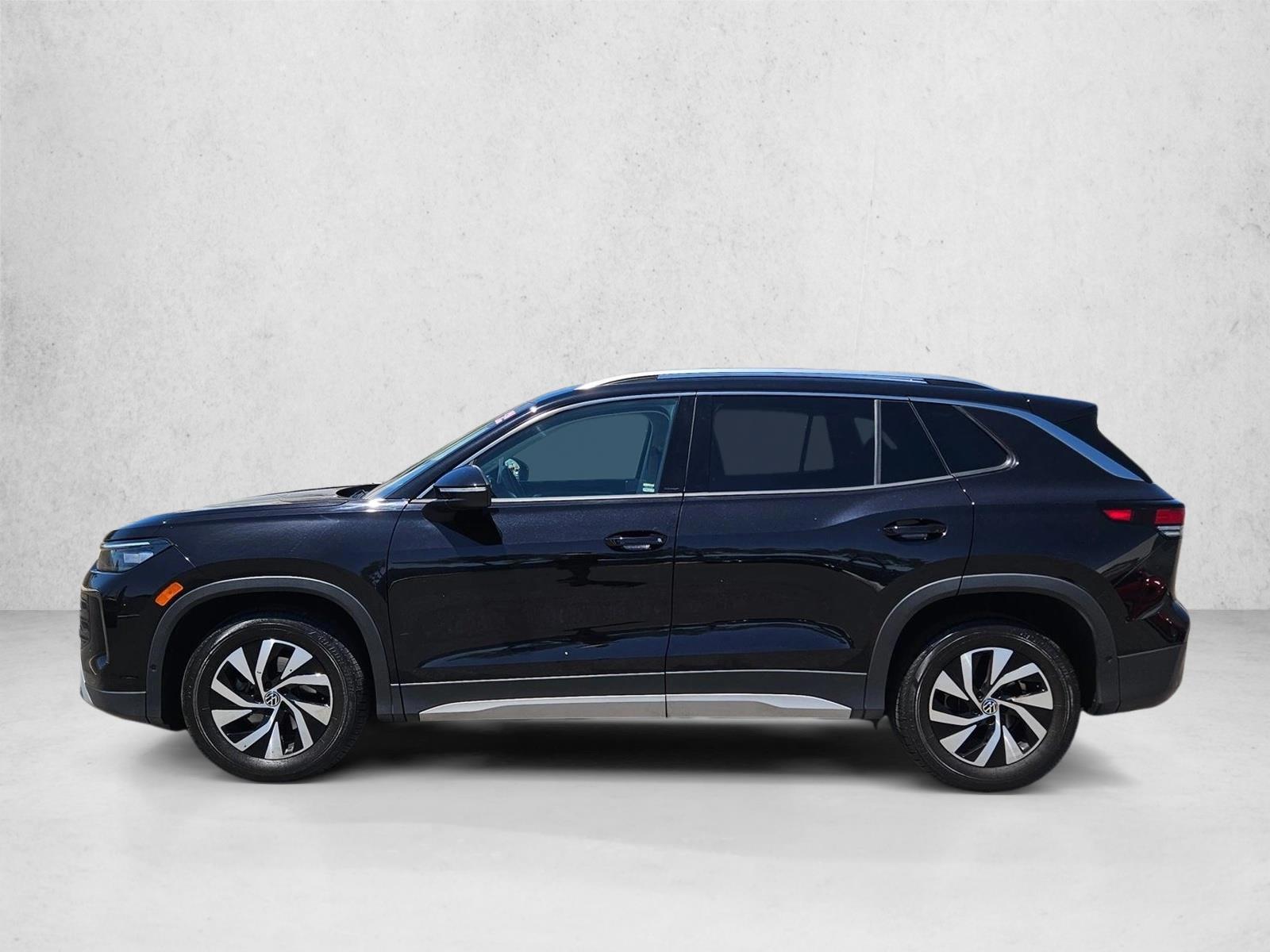 Thumbnail: 2025 Volkswagen Tiguan - 2