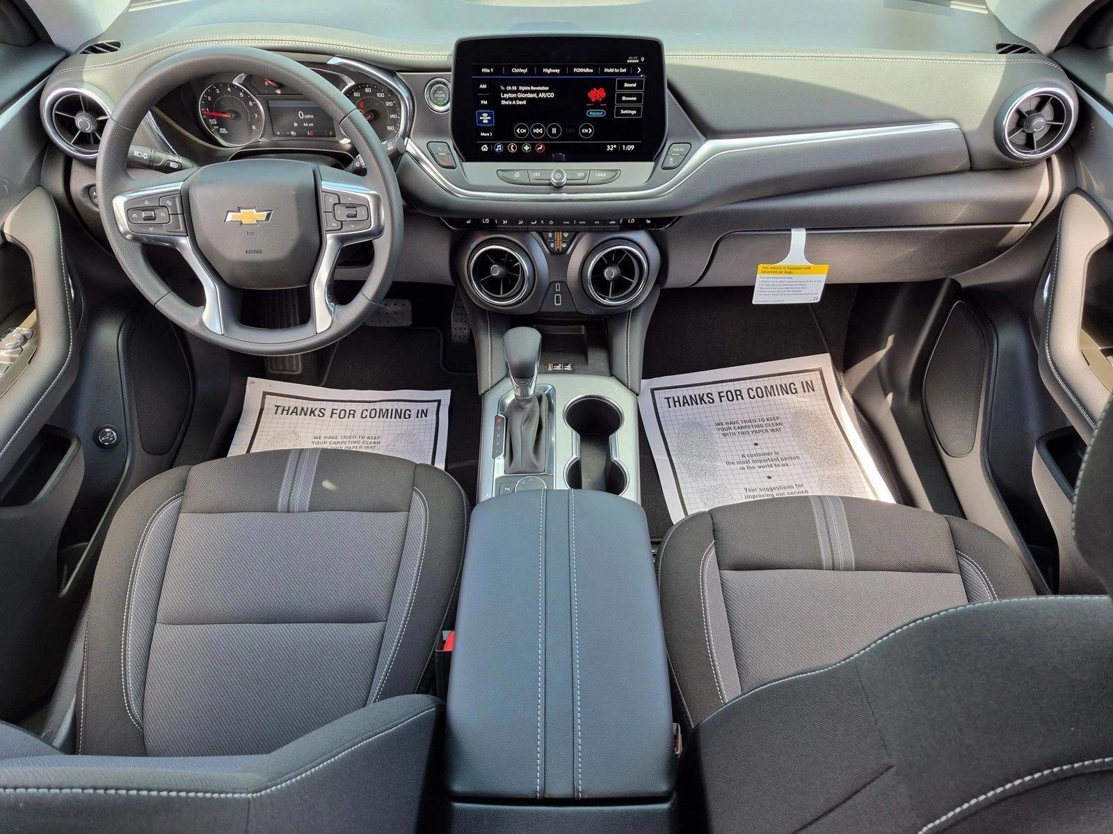 Thumbnail: 2026 Chevrolet Blazer - 4