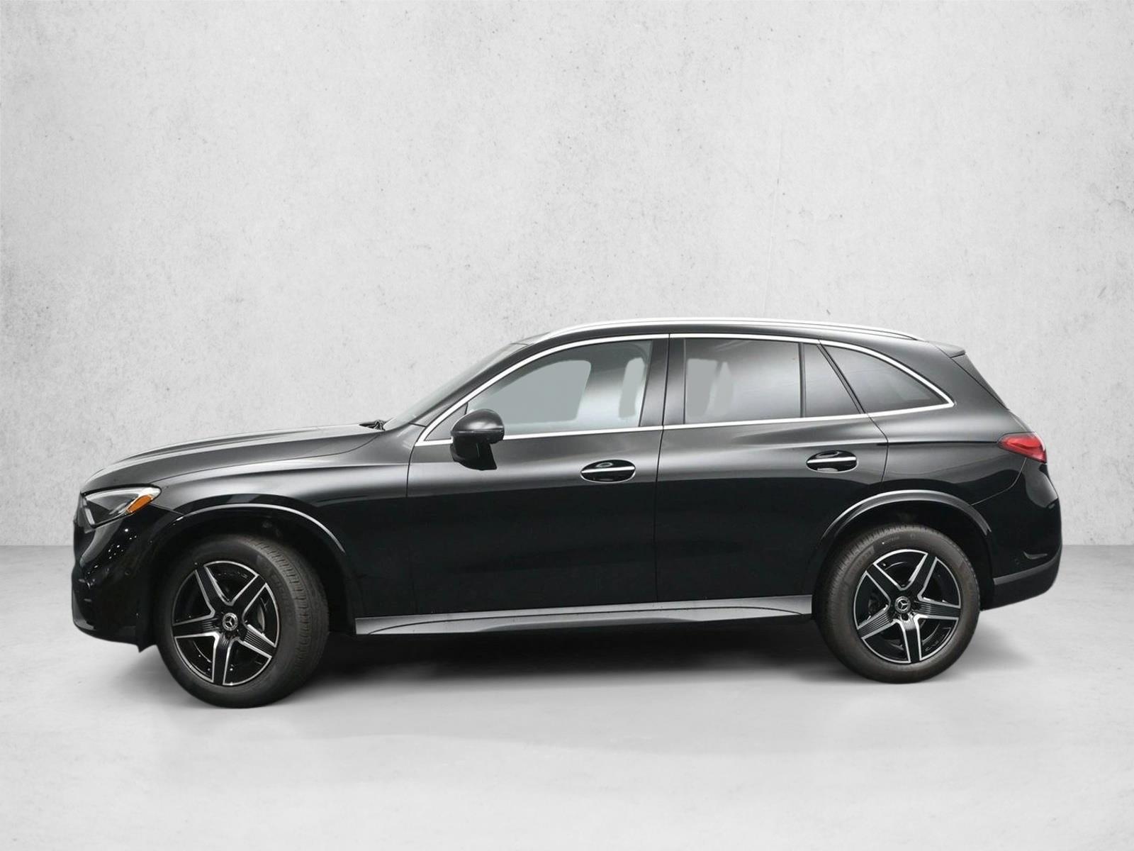 Thumbnail: 2027 Mercedes-Benz GLC - 2