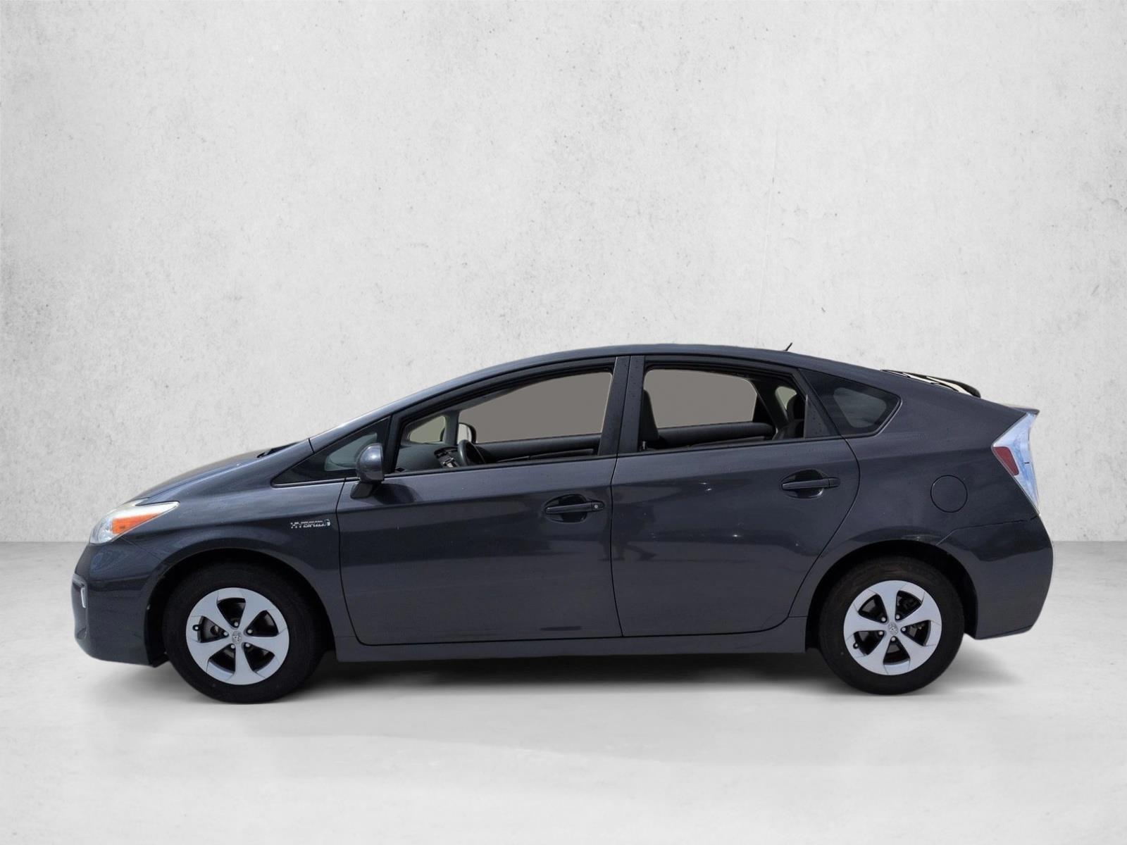 Thumbnail: 2015 Toyota Prius - 2